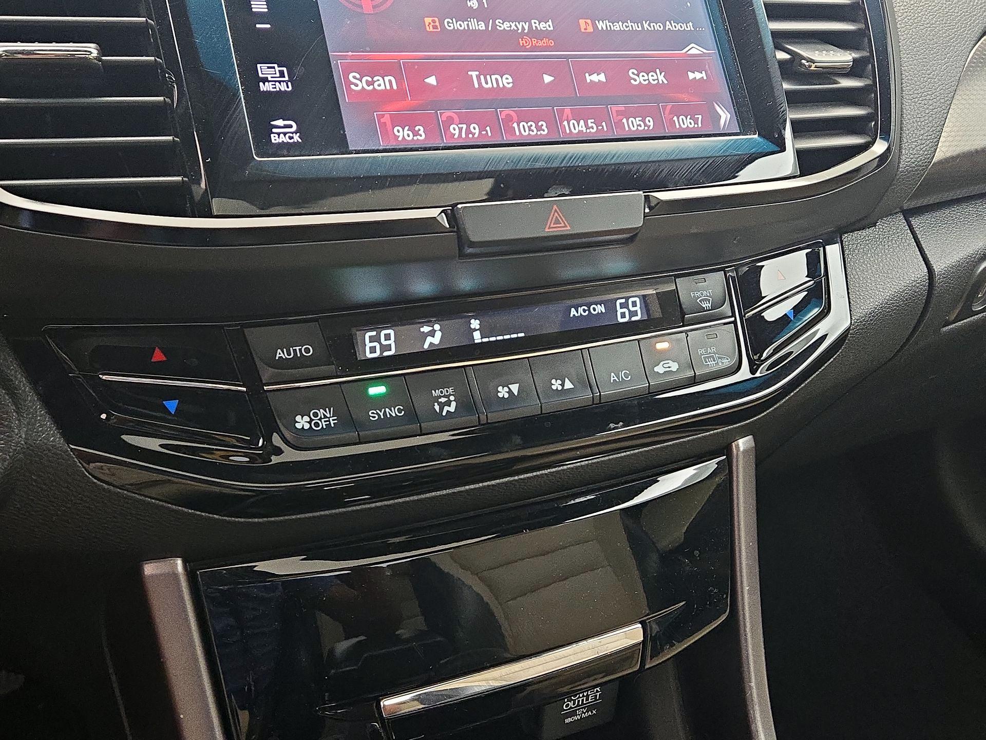 Thumbnail: 2016 Honda Accord - 16
