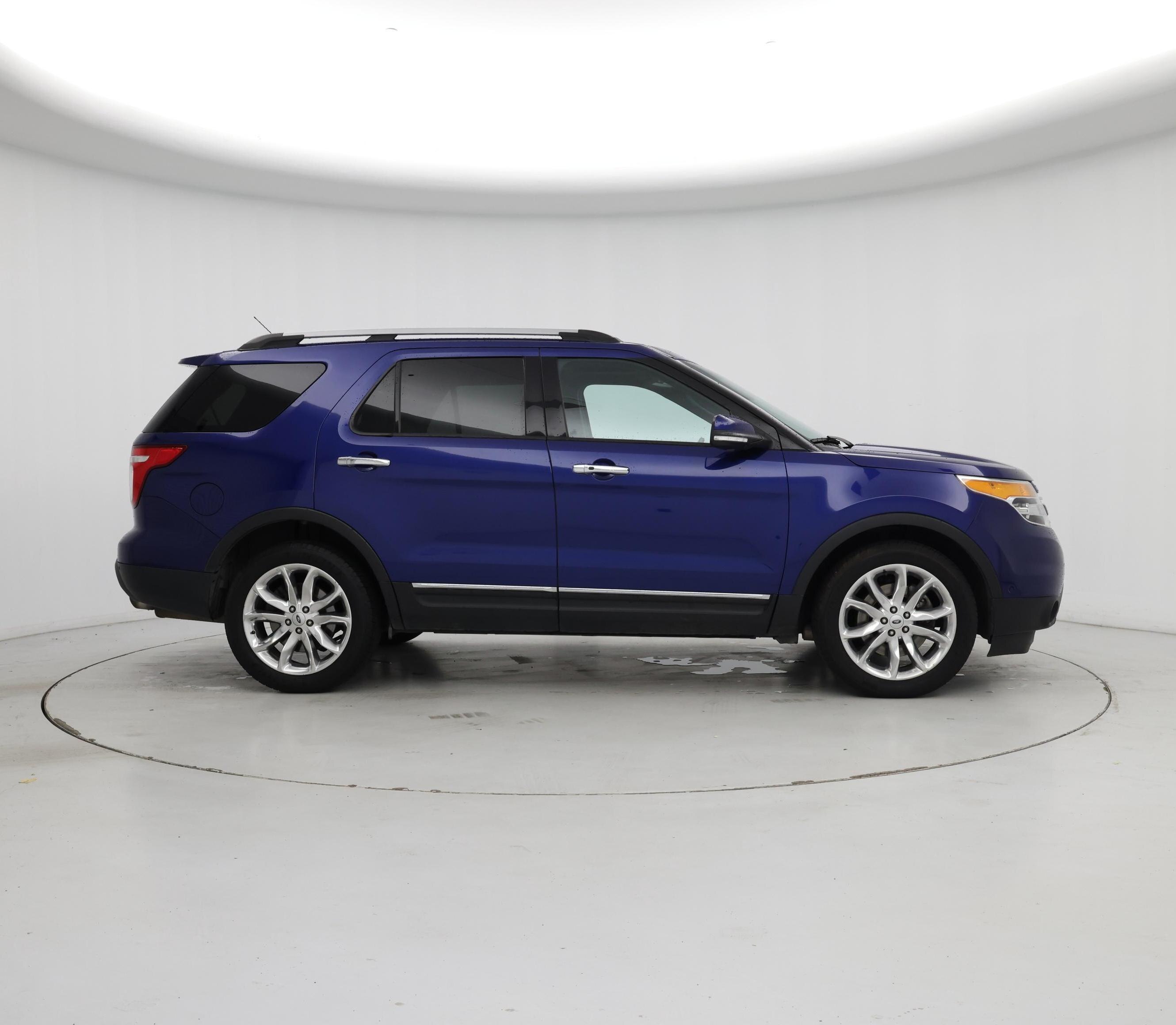 Thumbnail: 2015 Ford Explorer - 7
