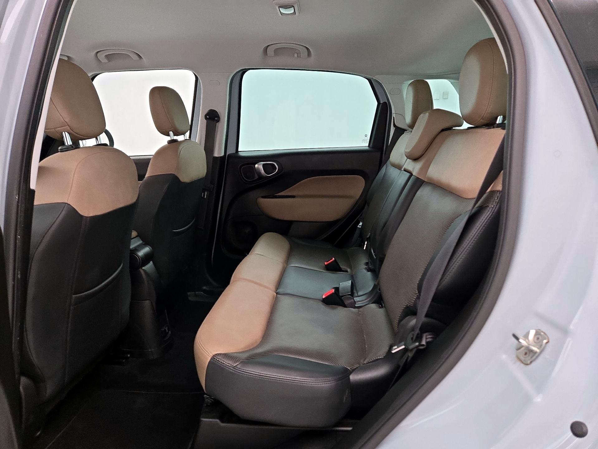 Thumbnail: 2015 Fiat 500L - 18
