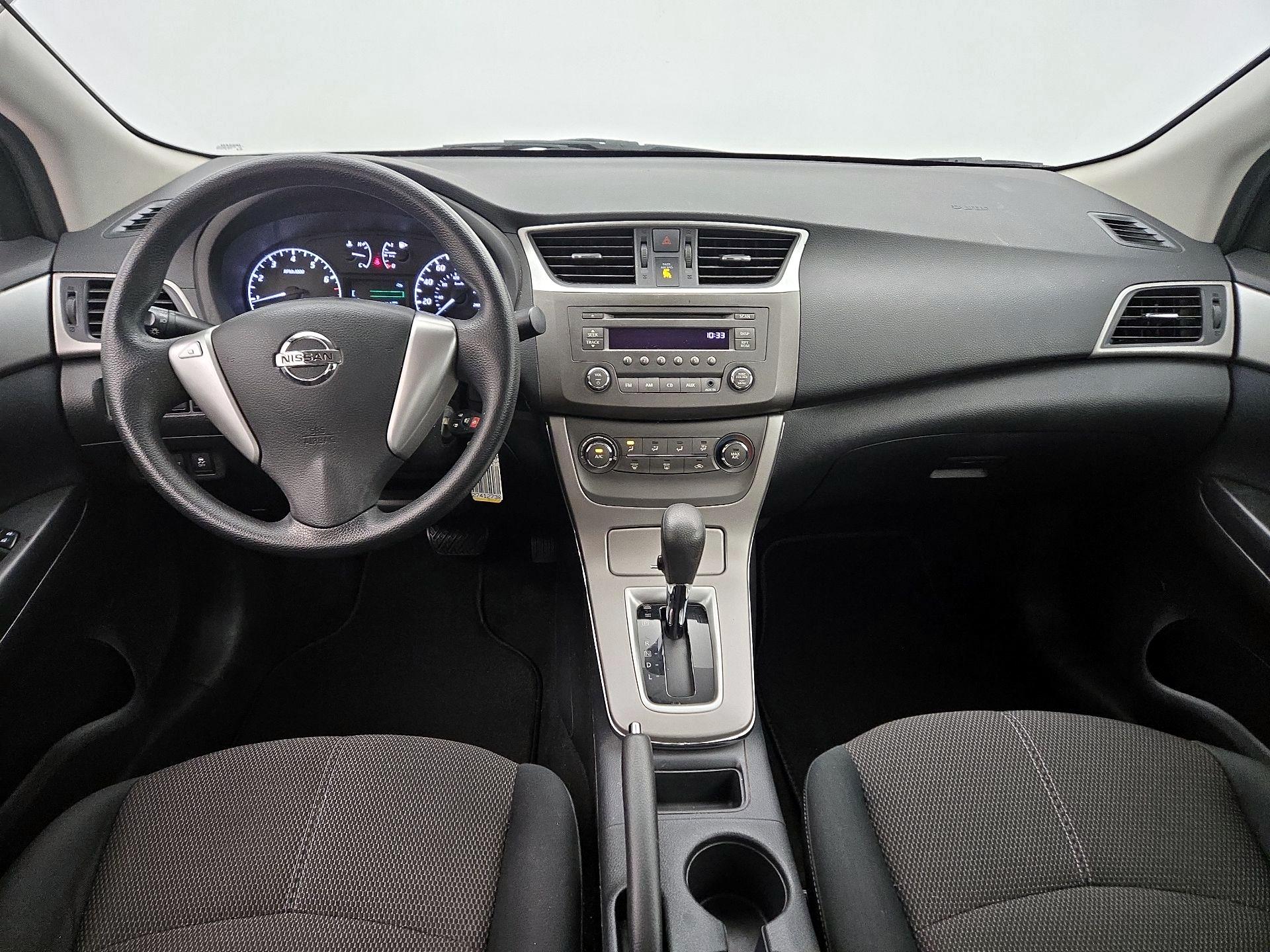 Thumbnail: 2014 Nissan Sentra - 9