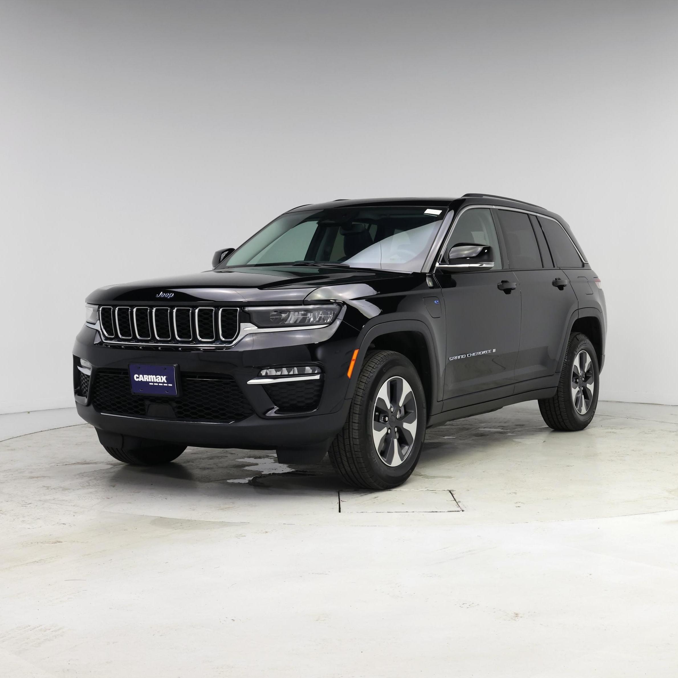 Thumbnail: 2023 Jeep Grand Cherokee - 4