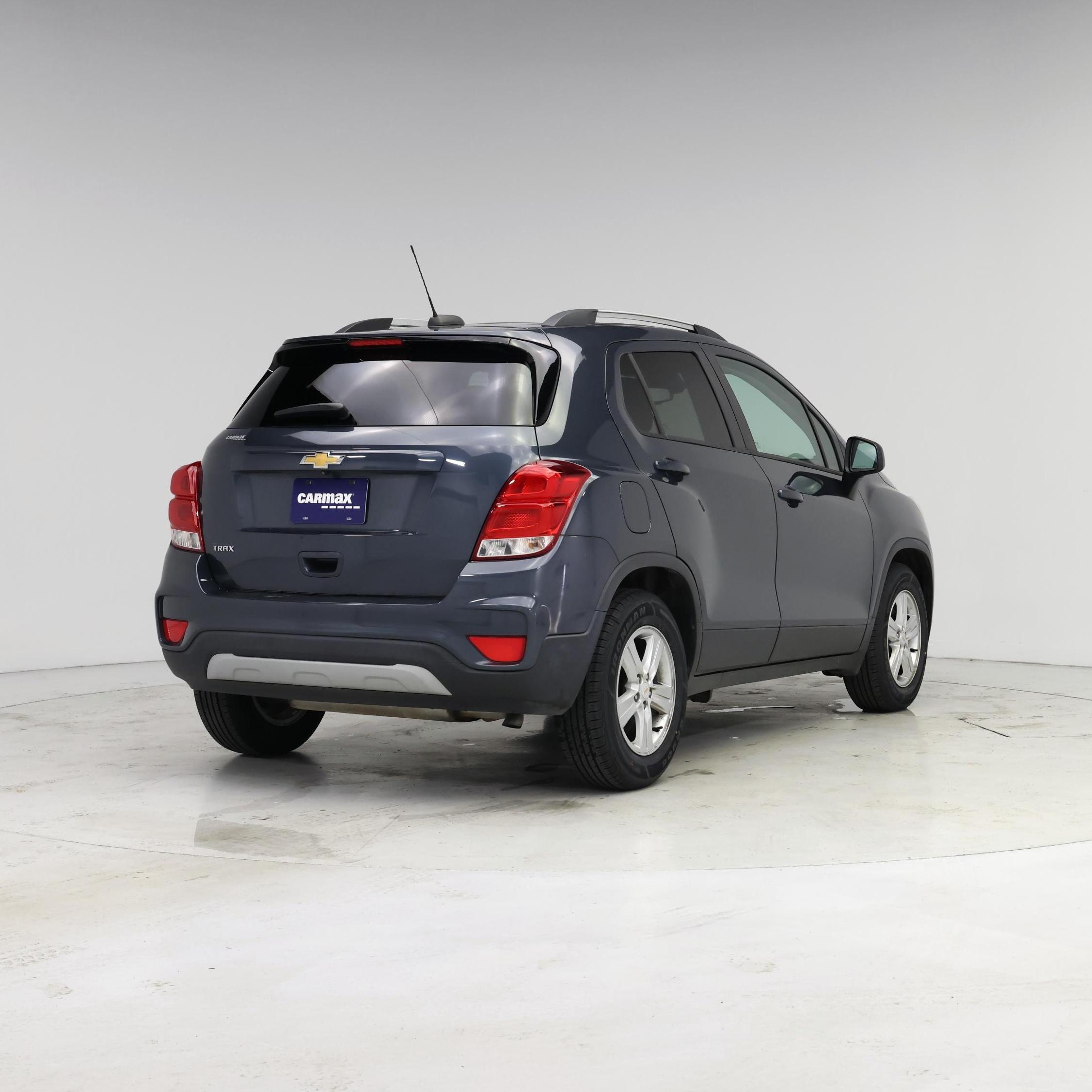 Thumbnail: 2021 Chevrolet Trax - 8