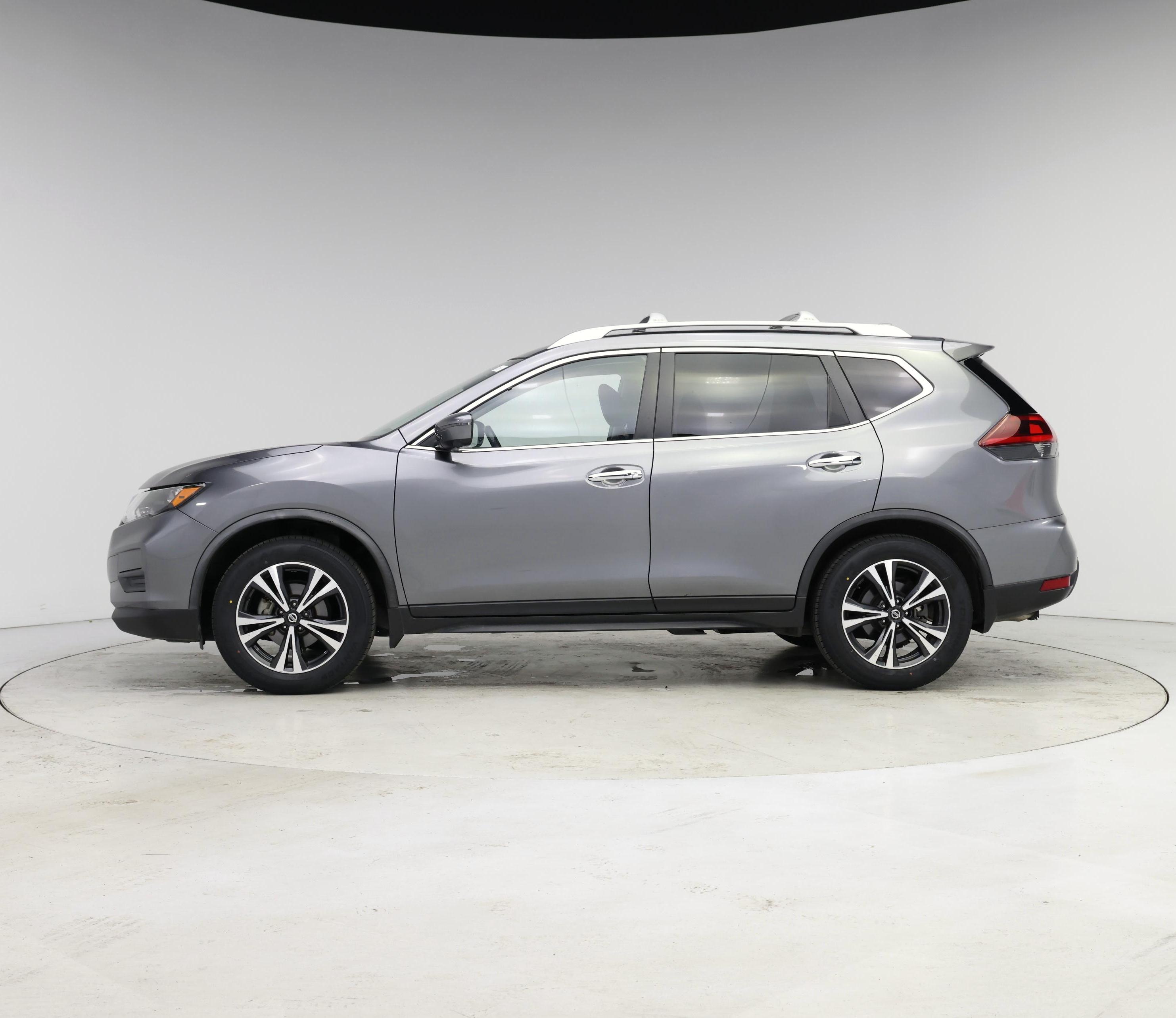 Thumbnail: 2020 Nissan Rogue - 3
