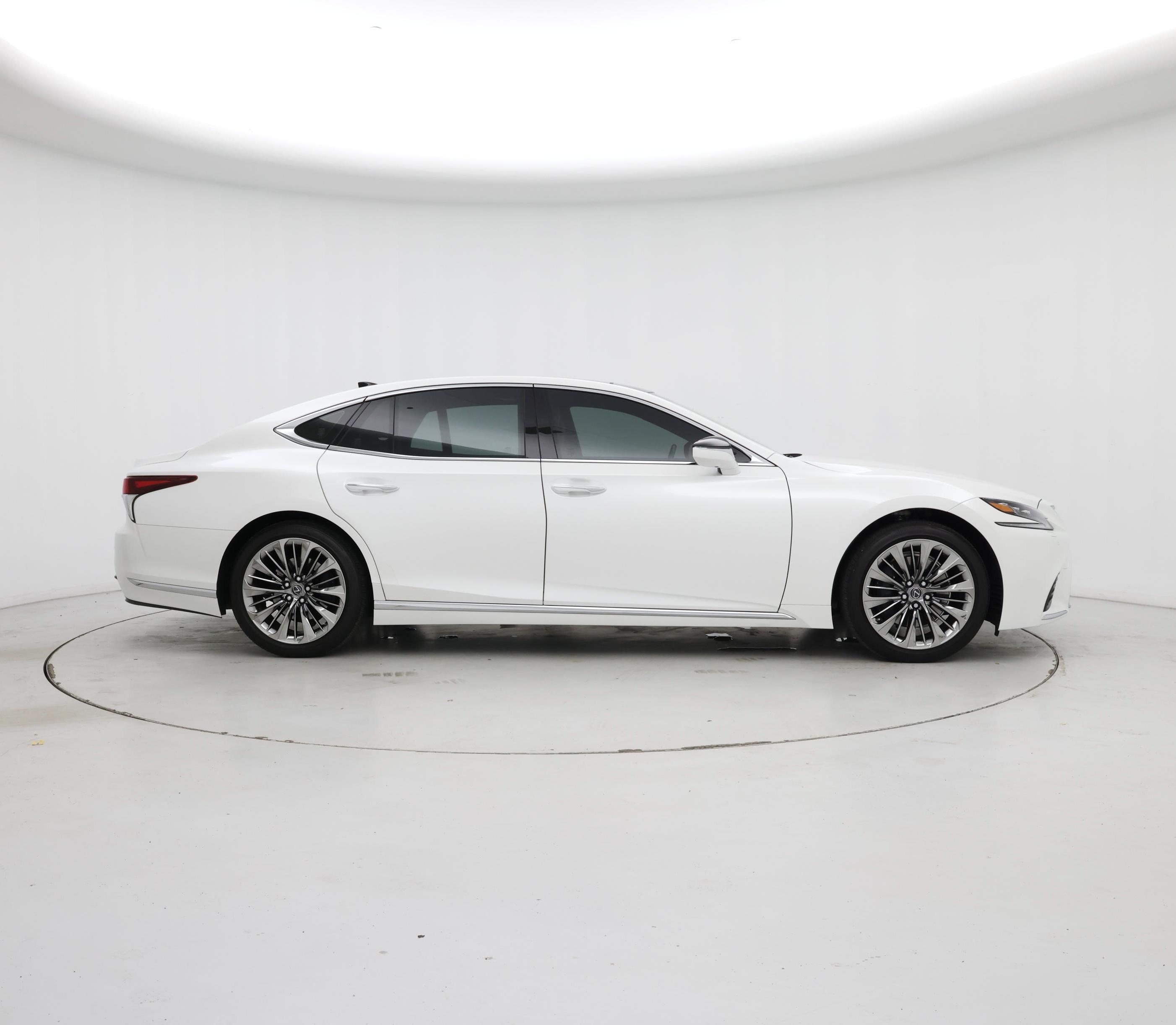 Thumbnail: 2020 Lexus LS - 7