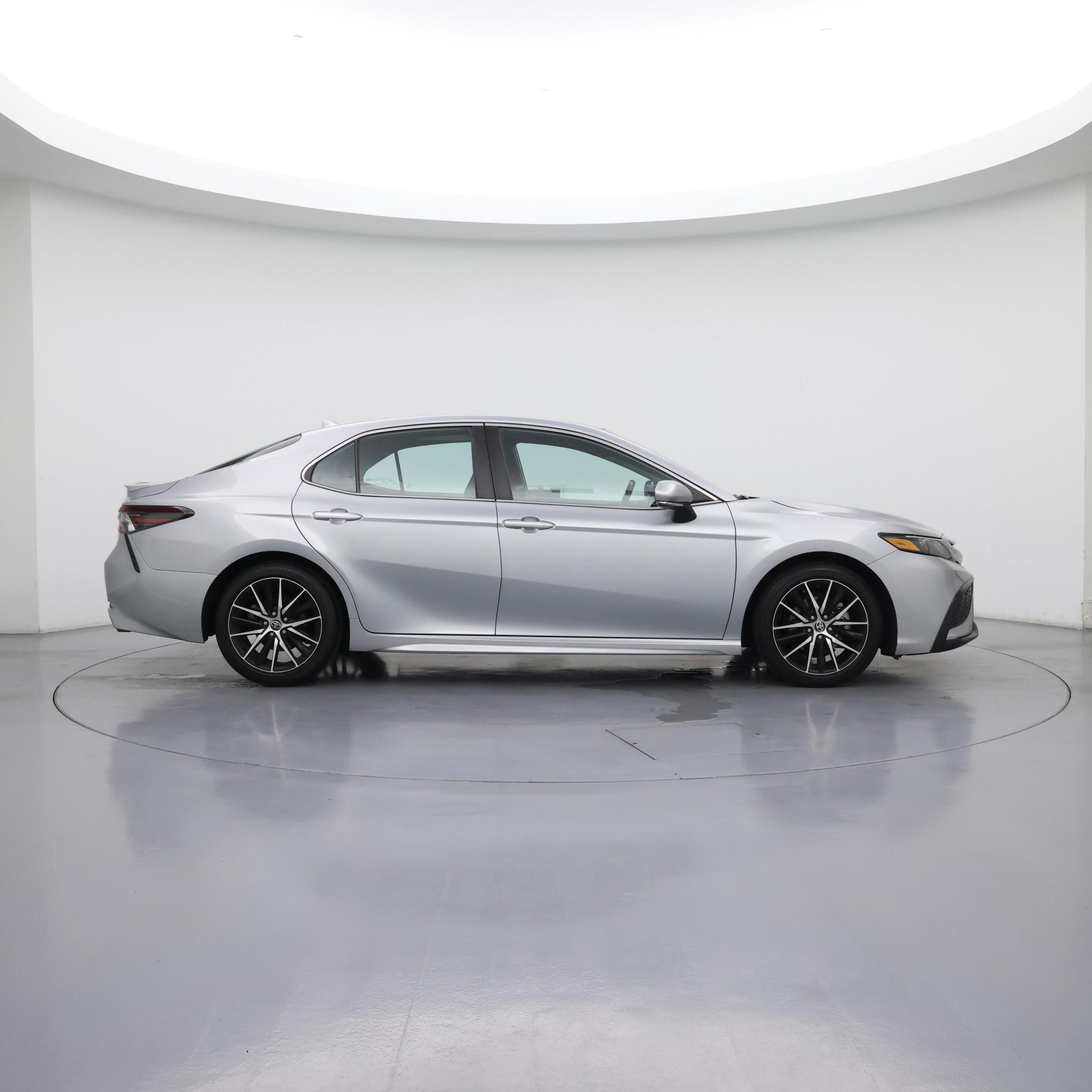 Thumbnail: 2023 Toyota Camry - 7