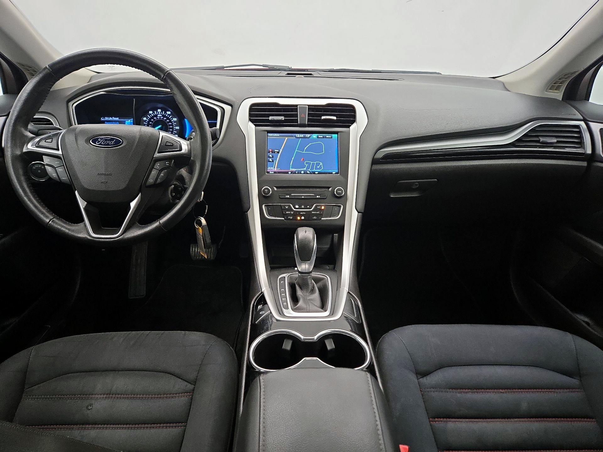 Thumbnail: 2016 Ford Fusion - 9