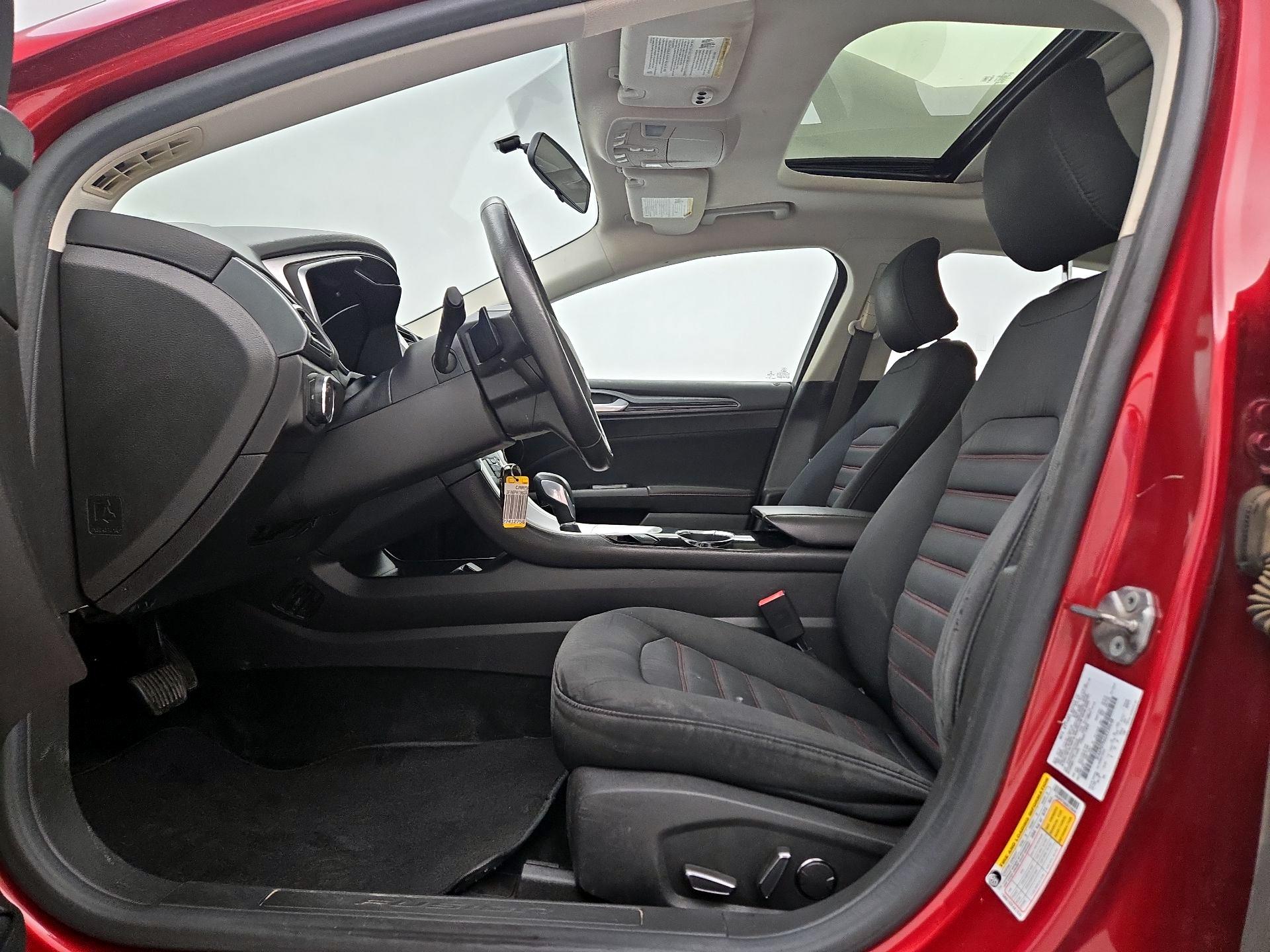 Thumbnail: 2016 Ford Fusion - 11