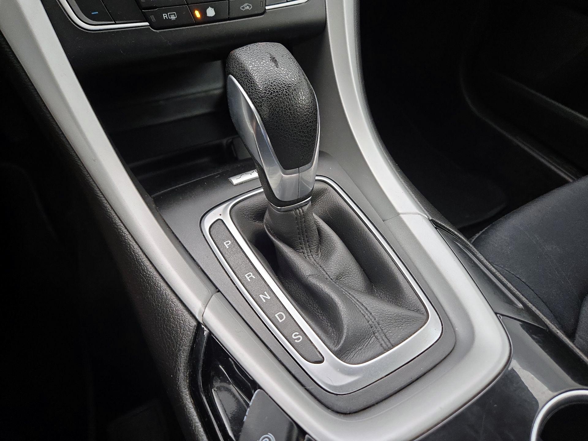 Thumbnail: 2016 Ford Fusion - 18