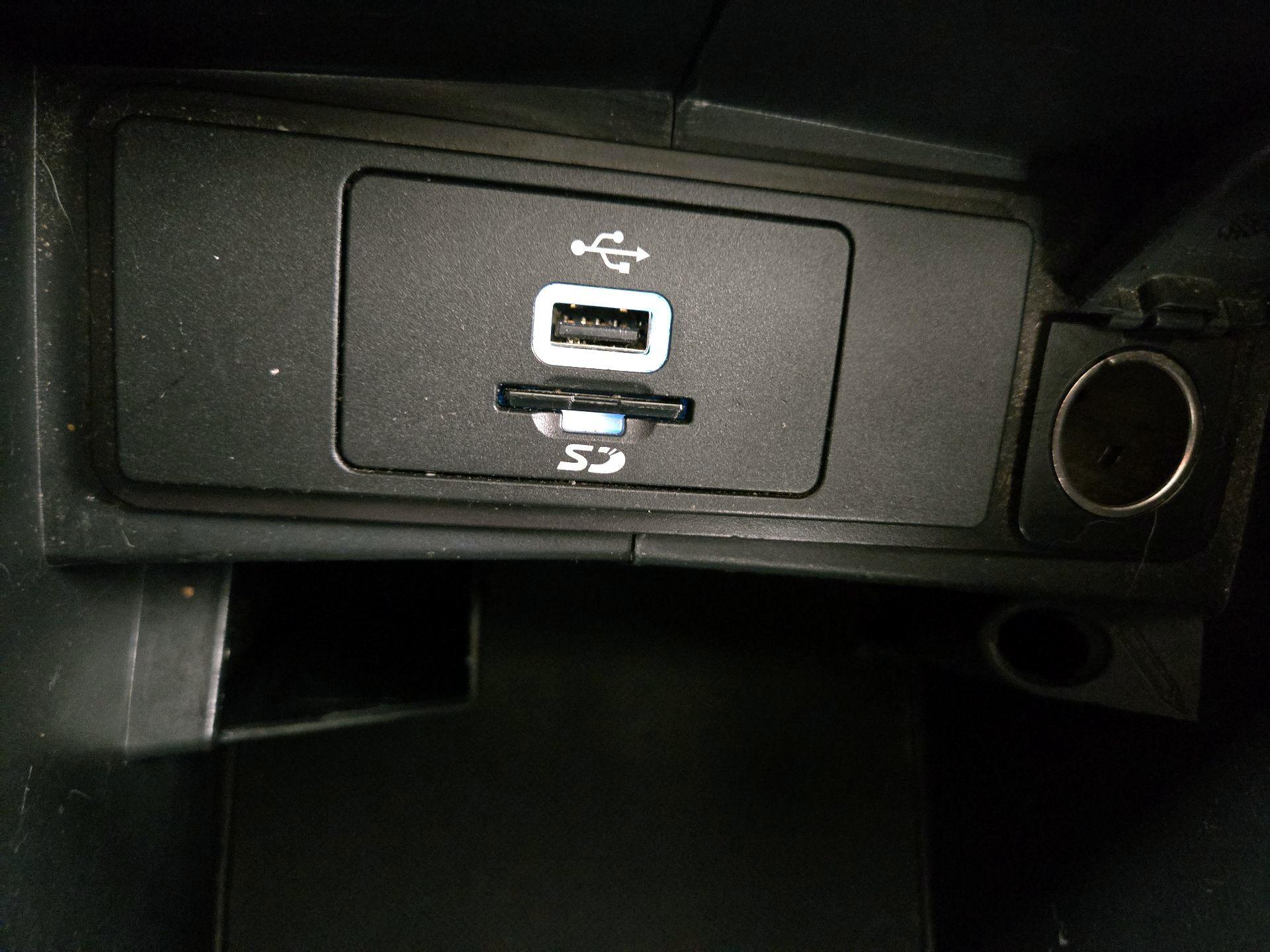 Thumbnail: 2016 Ford Fusion - 19