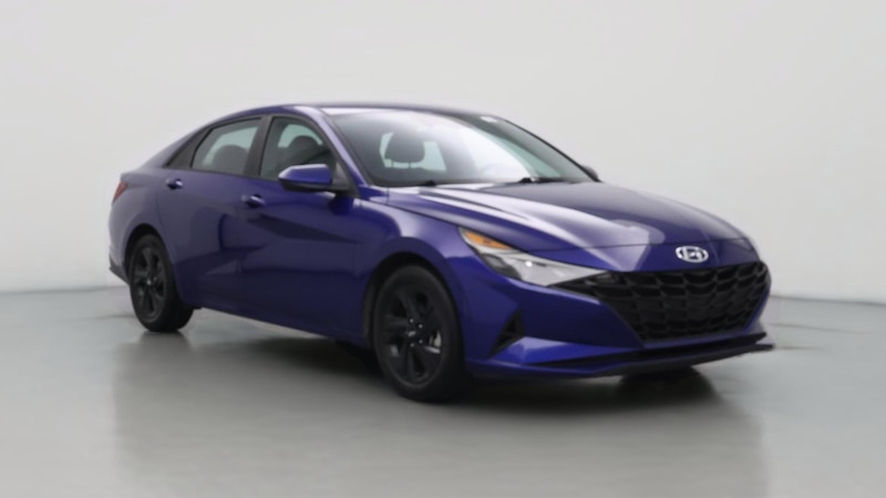 2022 Hyundai Elantra SEL Hero Image