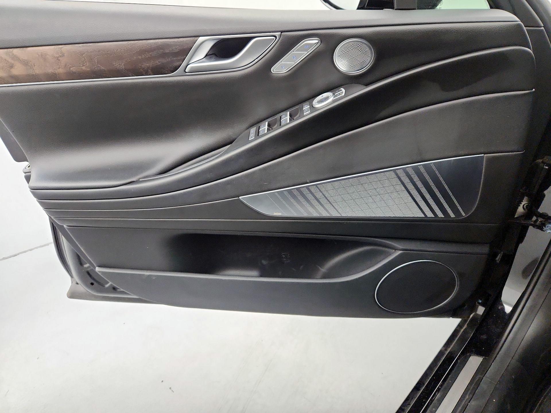 Thumbnail: 2021 Genesis G80 - 12