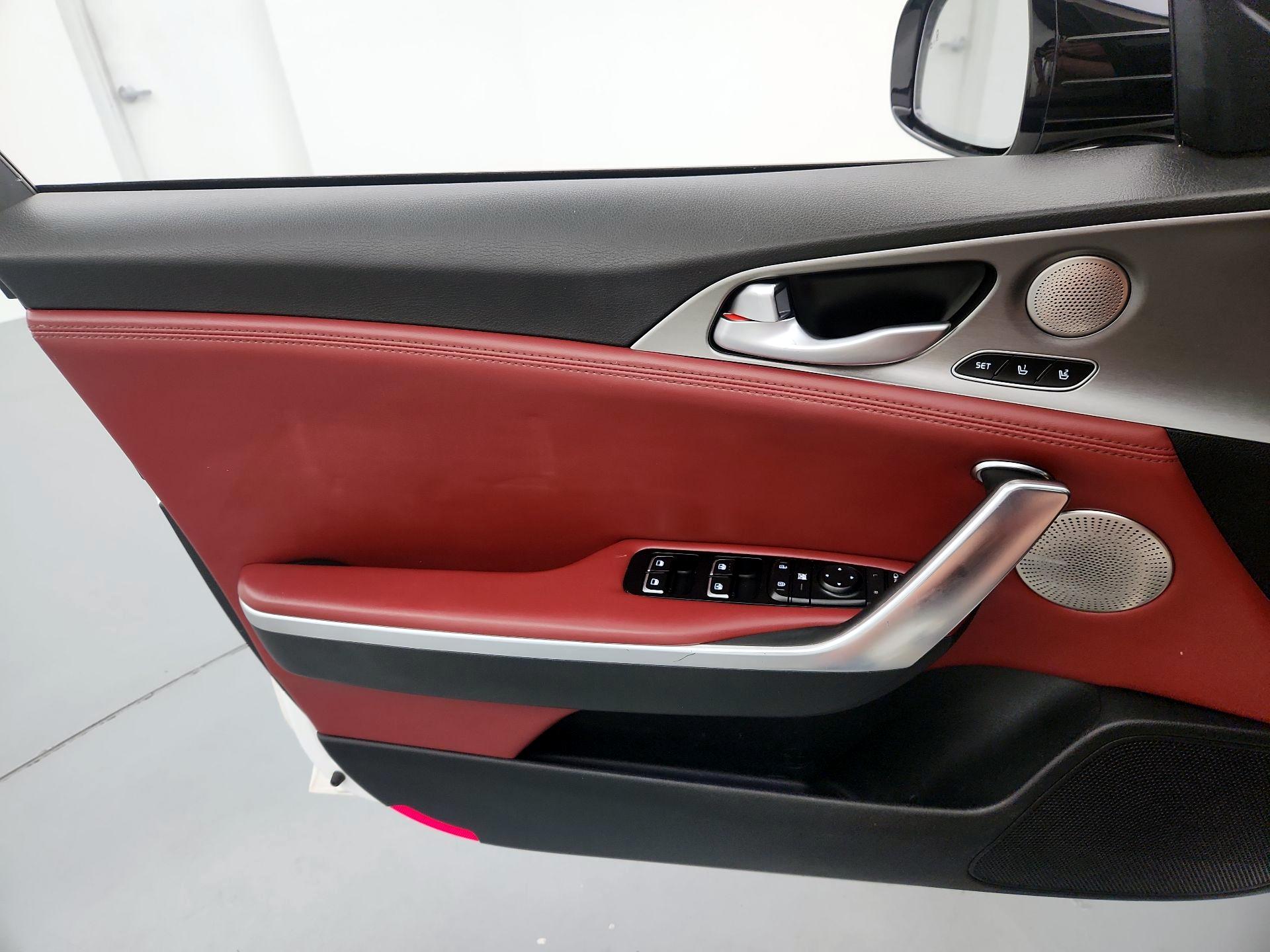 Thumbnail: 2021 Kia Stinger - 12