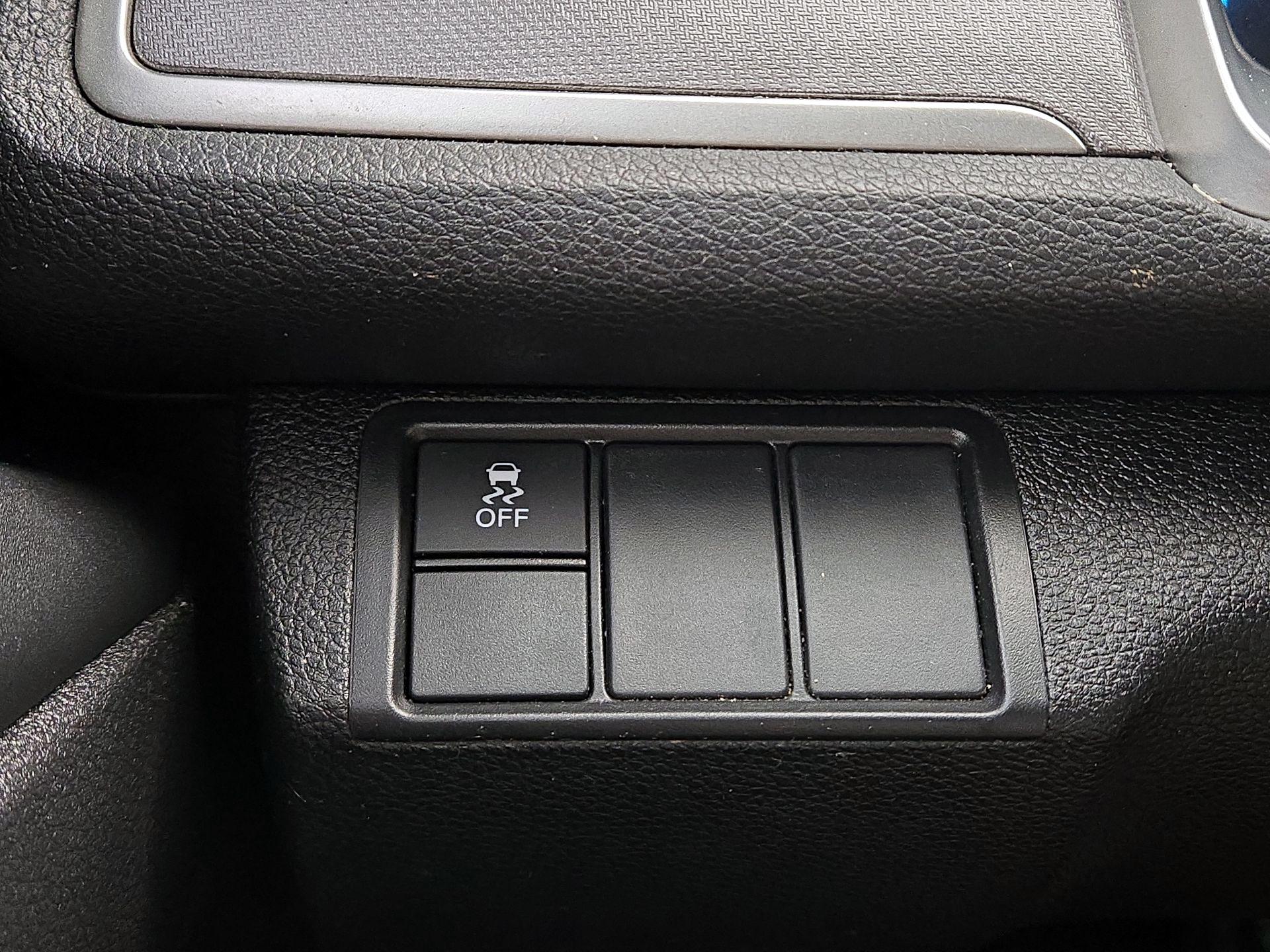 Thumbnail: 2016 Honda Civic - 13