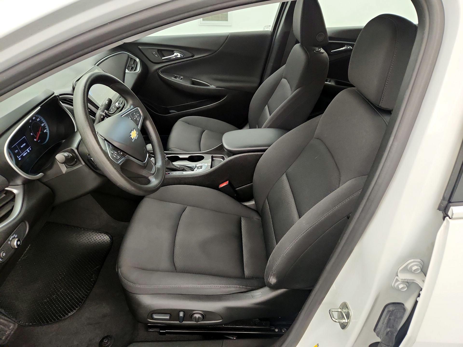 Thumbnail: 2023 Chevrolet Malibu - 11