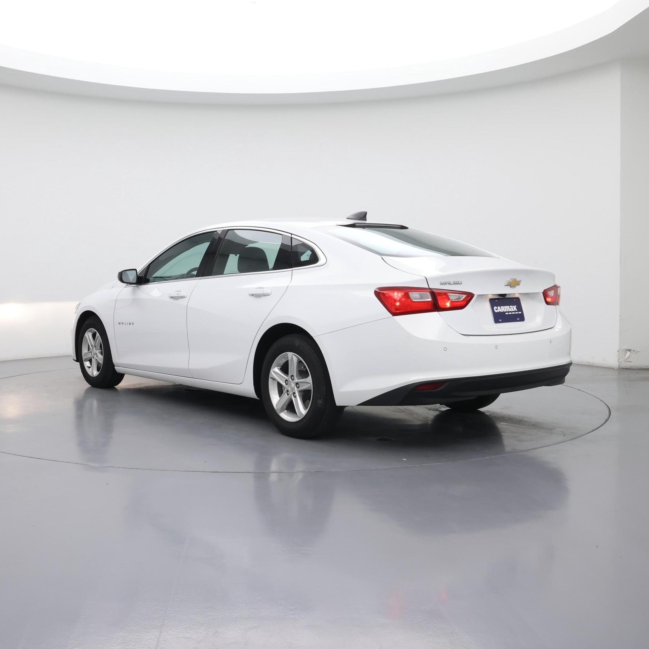 Thumbnail: 2023 Chevrolet Malibu - 2