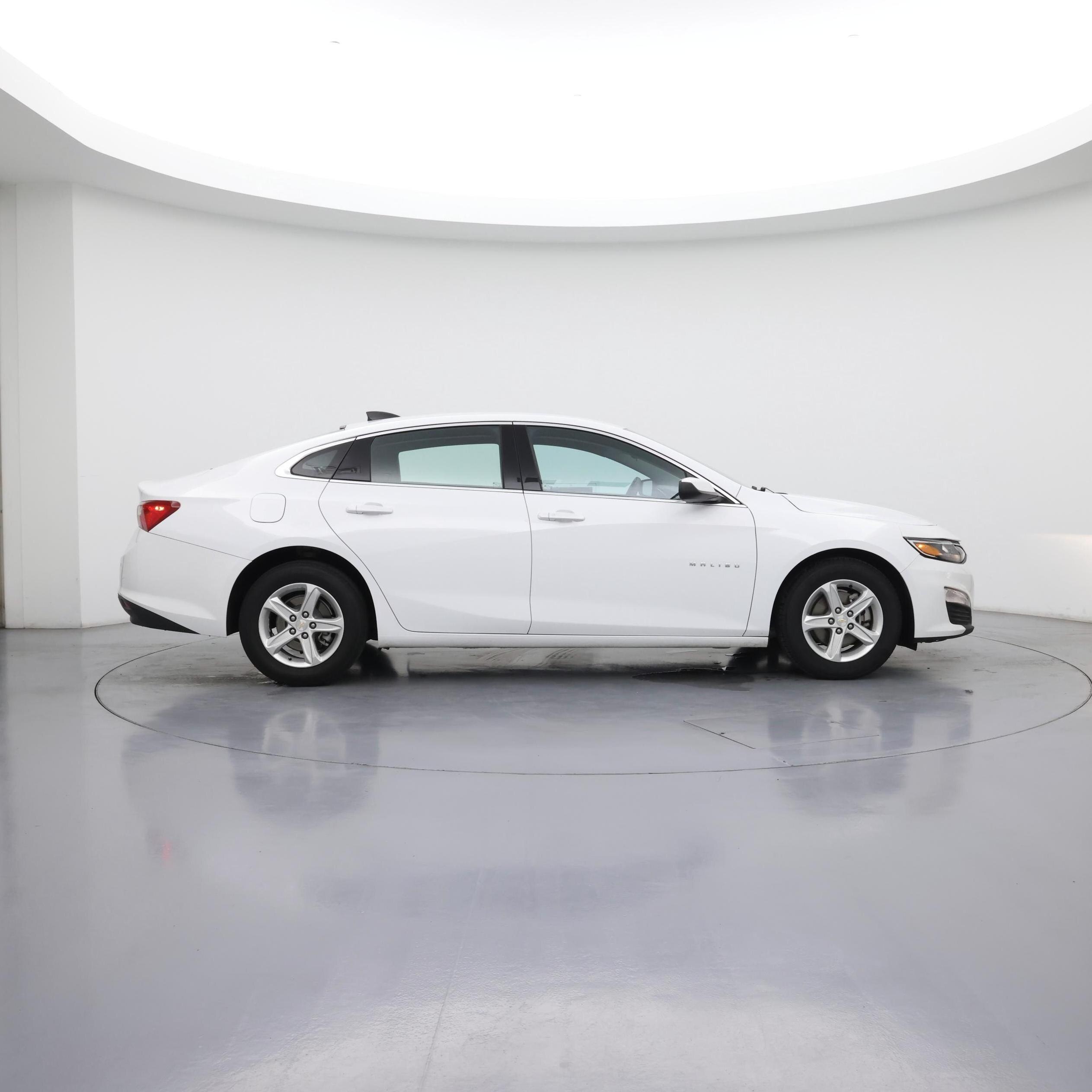 Thumbnail: 2023 Chevrolet Malibu - 7