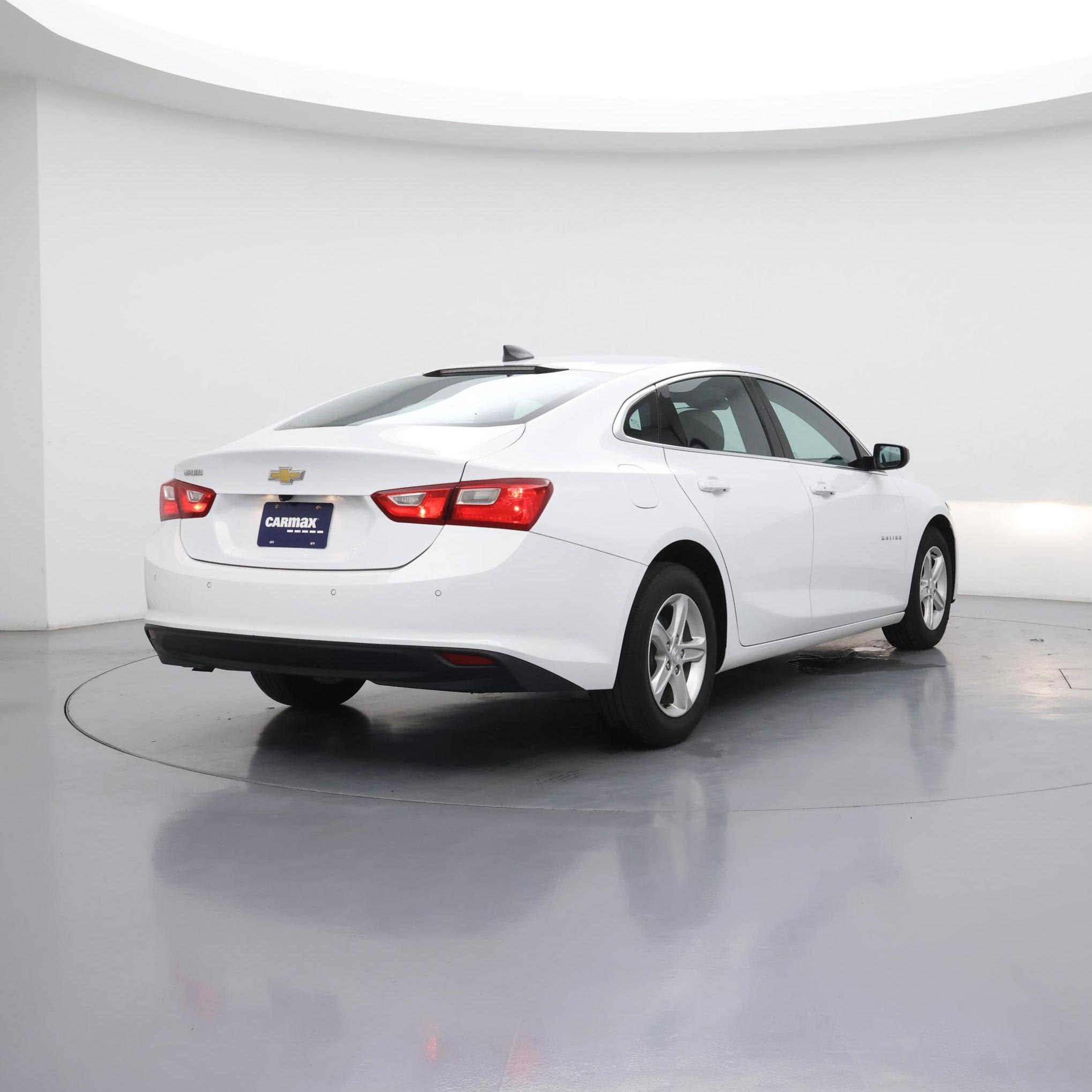 Thumbnail: 2023 Chevrolet Malibu - 8