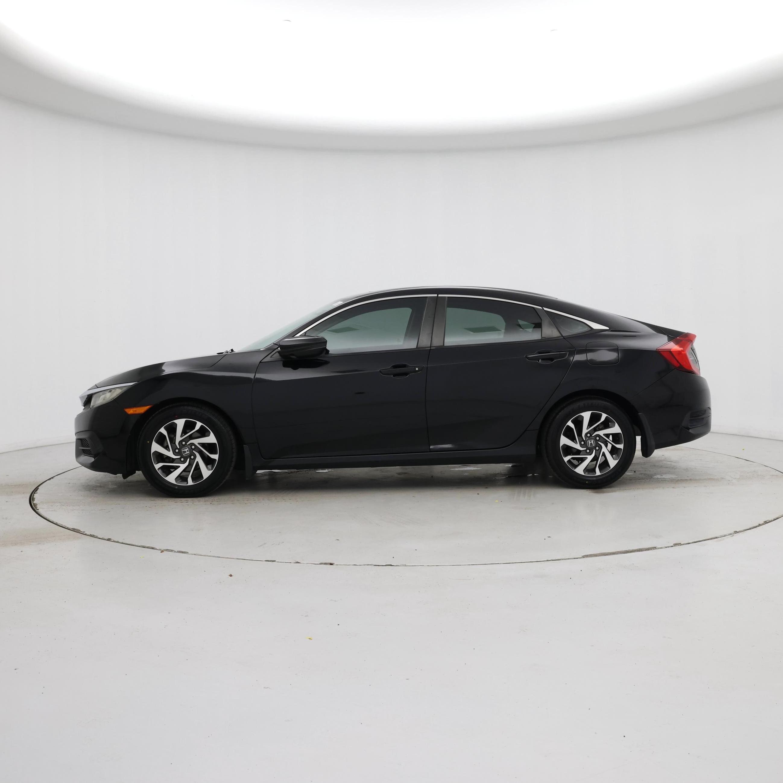 Thumbnail: 2016 Honda Civic - 3