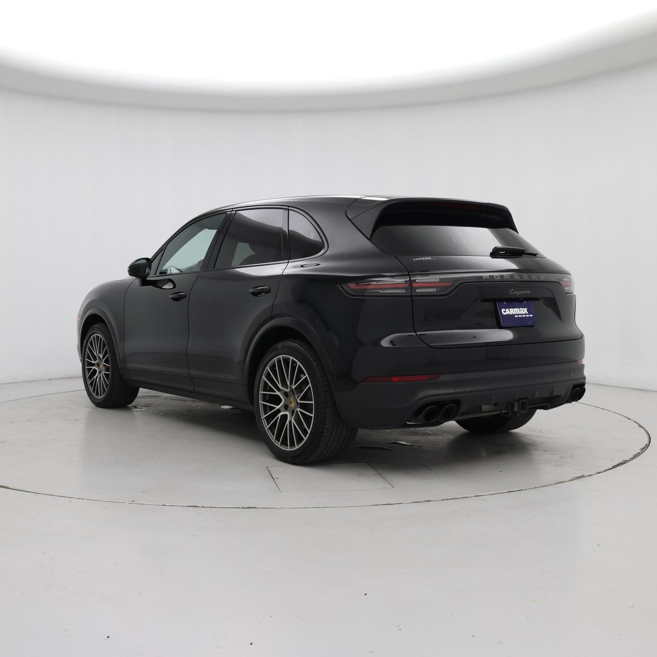 Thumbnail: 2023 Porsche Cayenne - 2