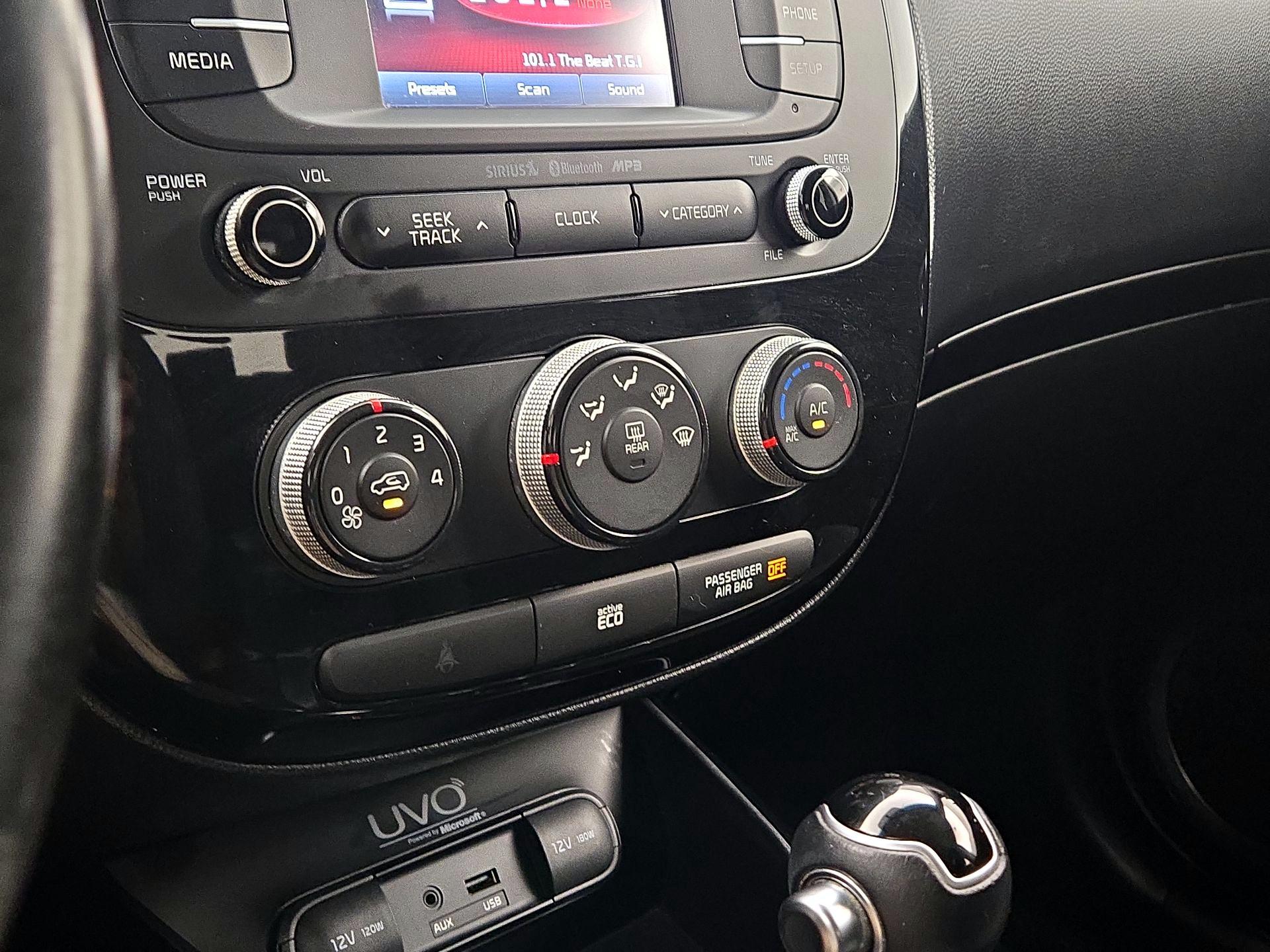 Thumbnail: 2014 Kia Soul - 16