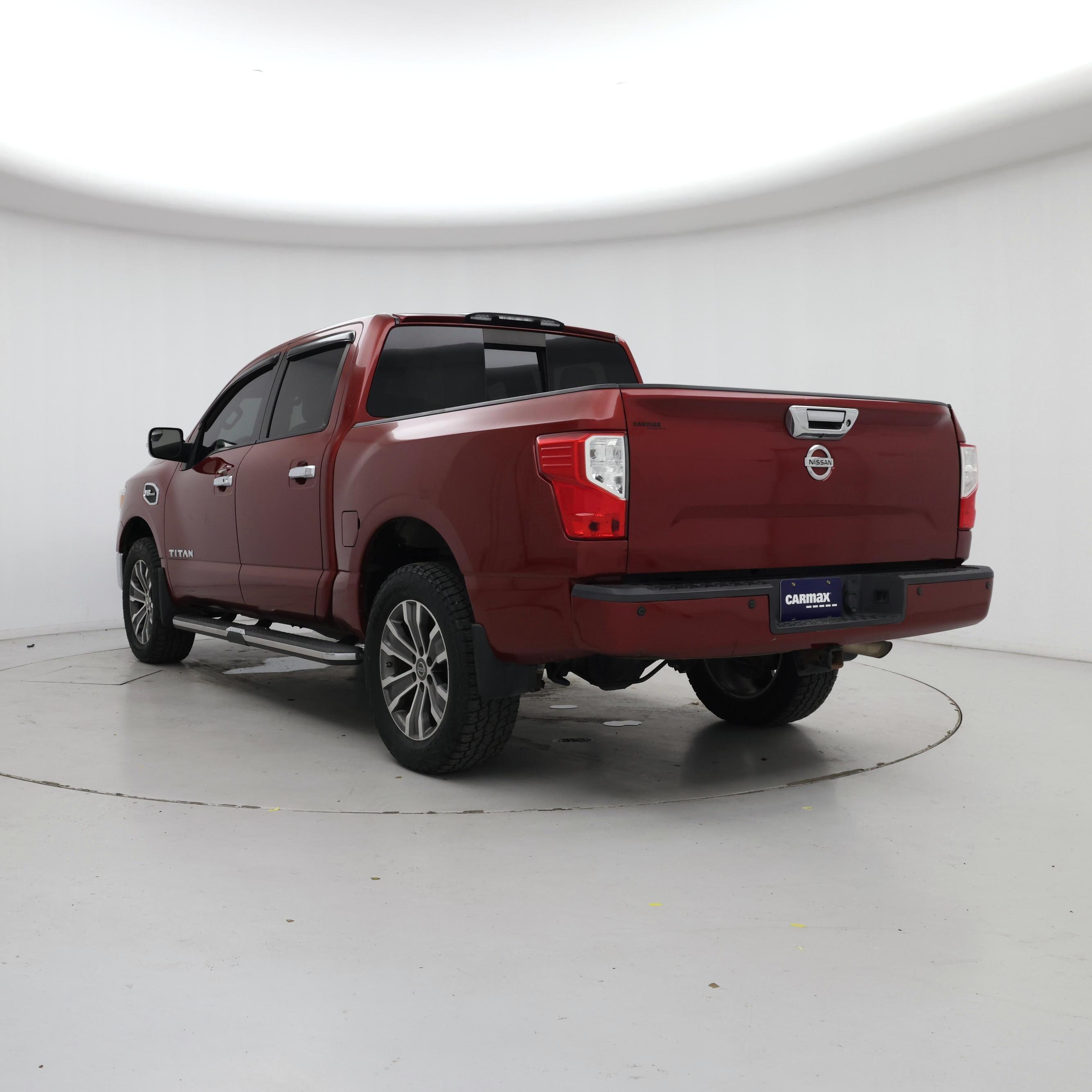Thumbnail: 2017 Nissan Titan - 2
