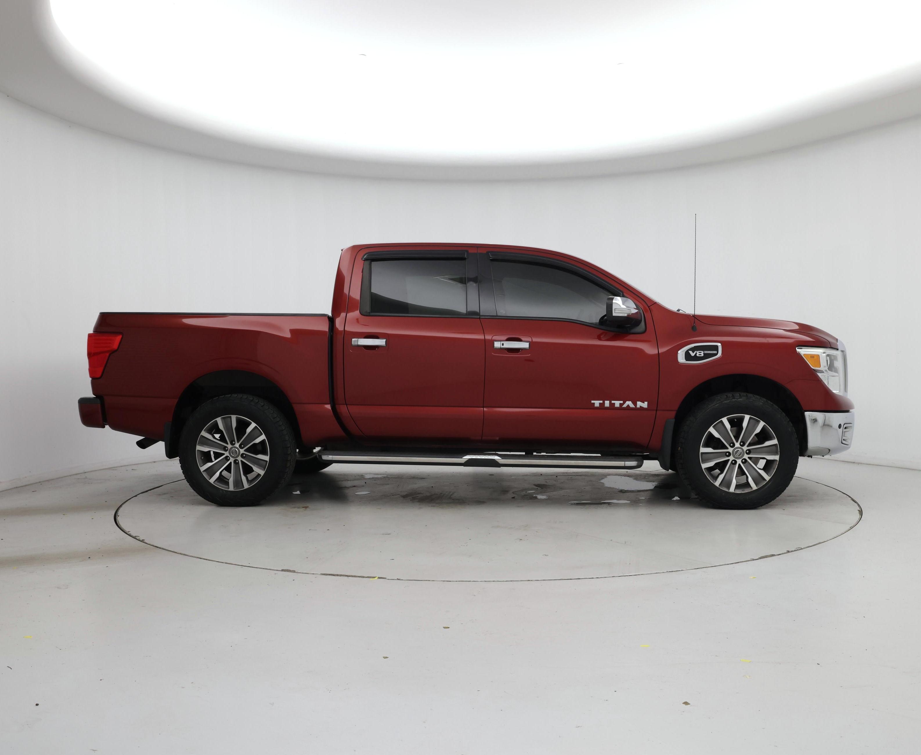 Thumbnail: 2017 Nissan Titan - 7