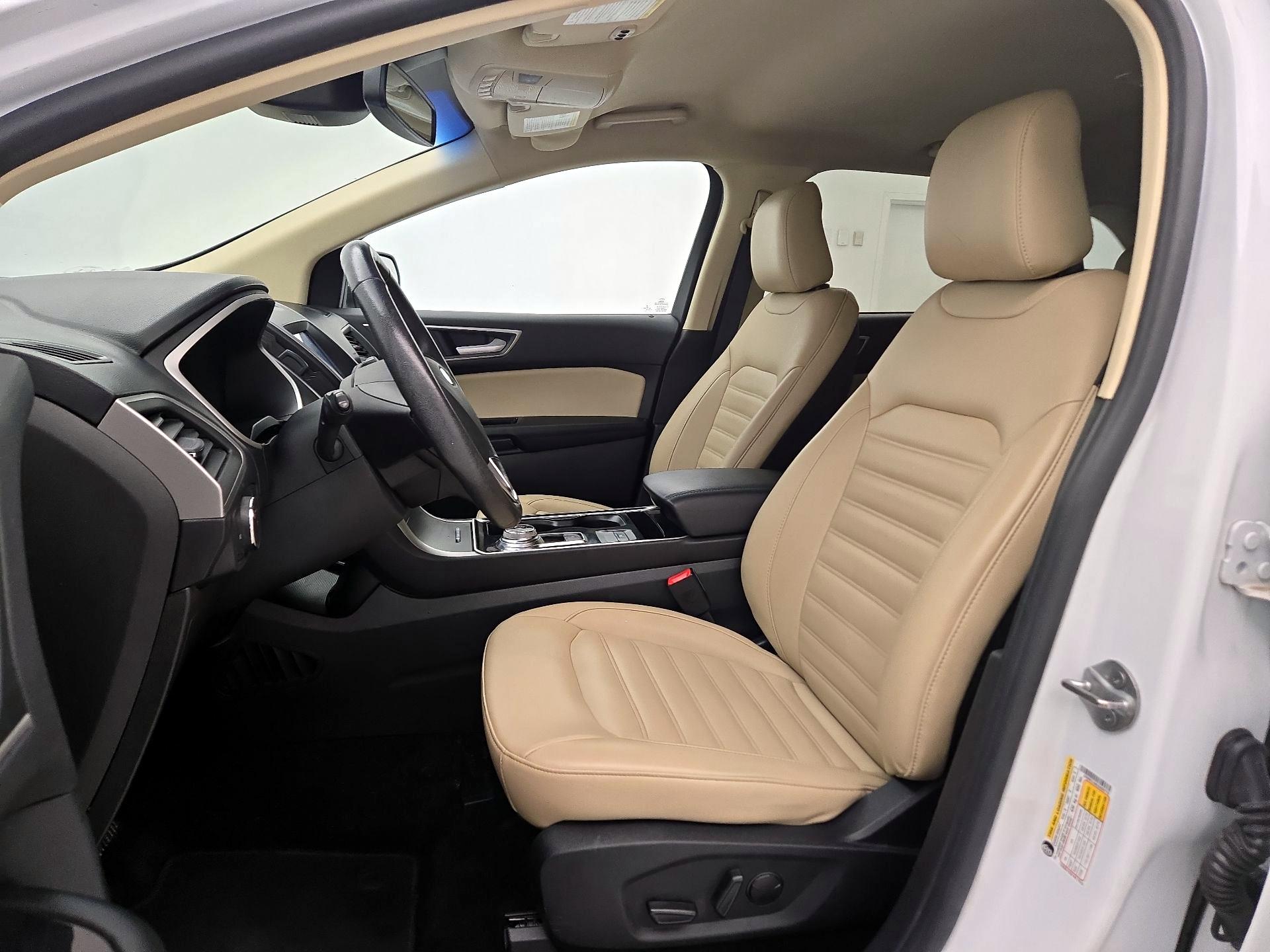 Thumbnail: 2020 Ford Edge - 11
