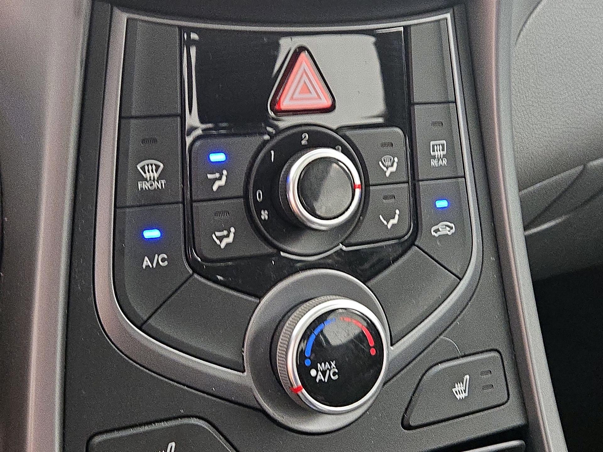 Thumbnail: 2014 Hyundai Elantra - 16
