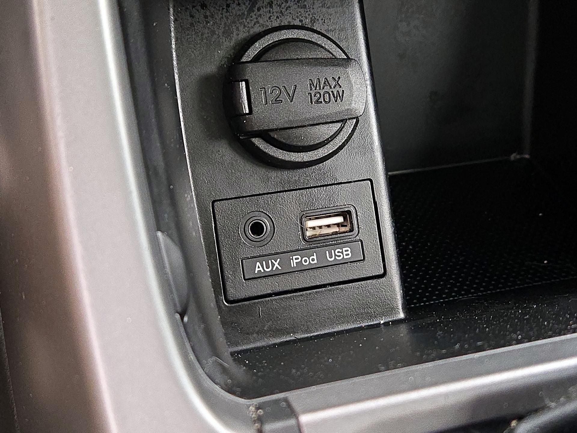 Thumbnail: 2014 Hyundai Elantra - 18