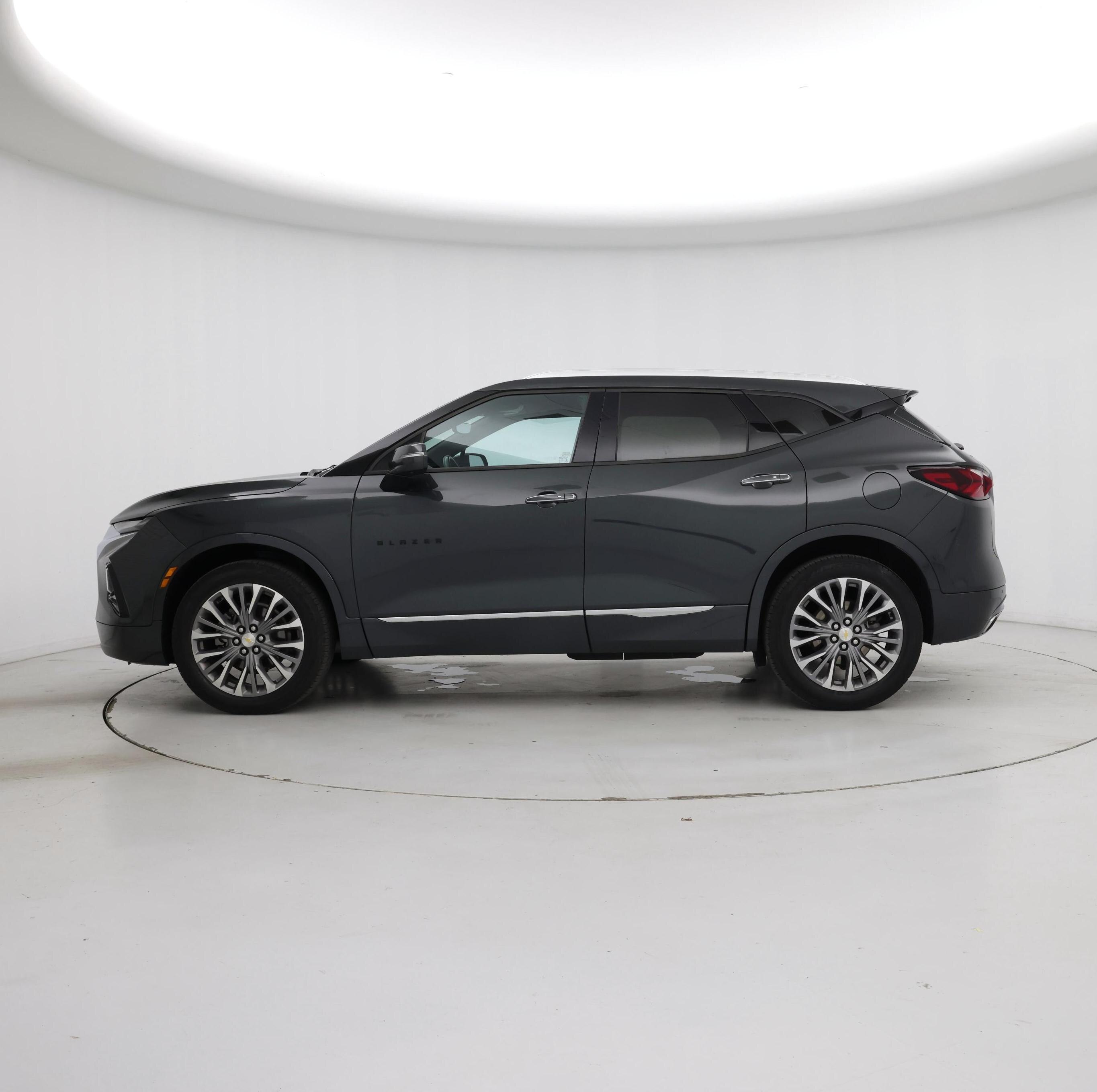 Thumbnail: 2019 Chevrolet Blazer - 3