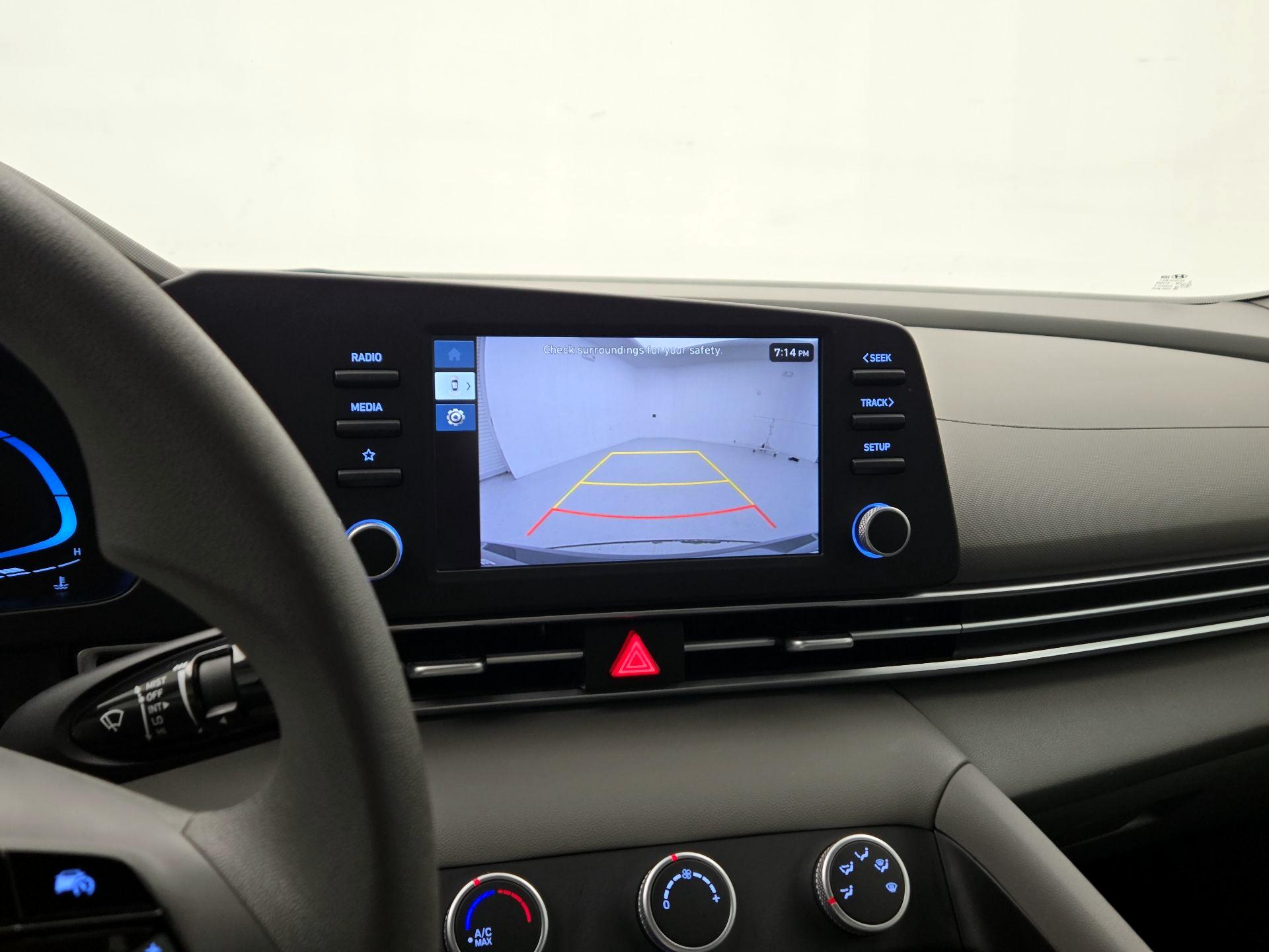 Thumbnail: 2024 Hyundai Elantra - 14