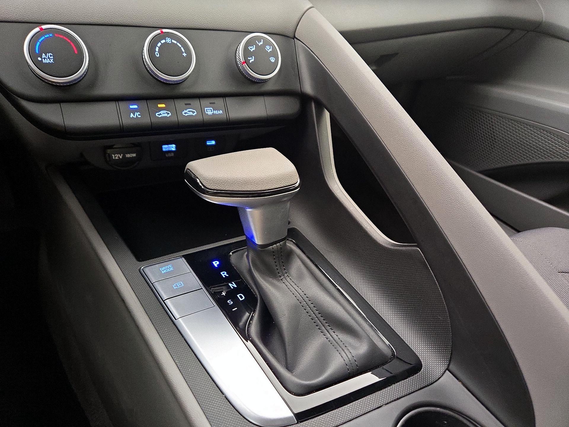 Thumbnail: 2024 Hyundai Elantra - 17