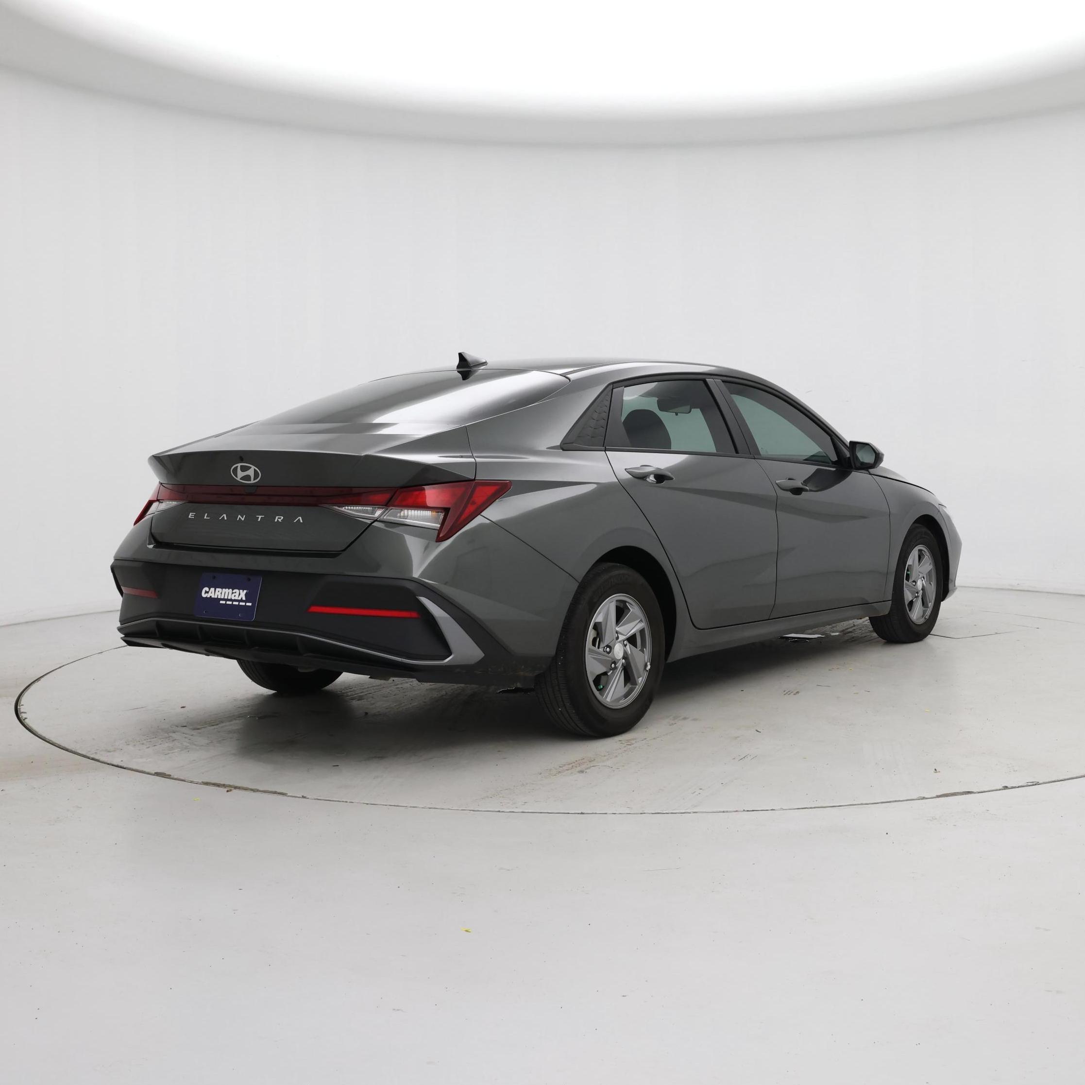 Thumbnail: 2024 Hyundai Elantra - 8
