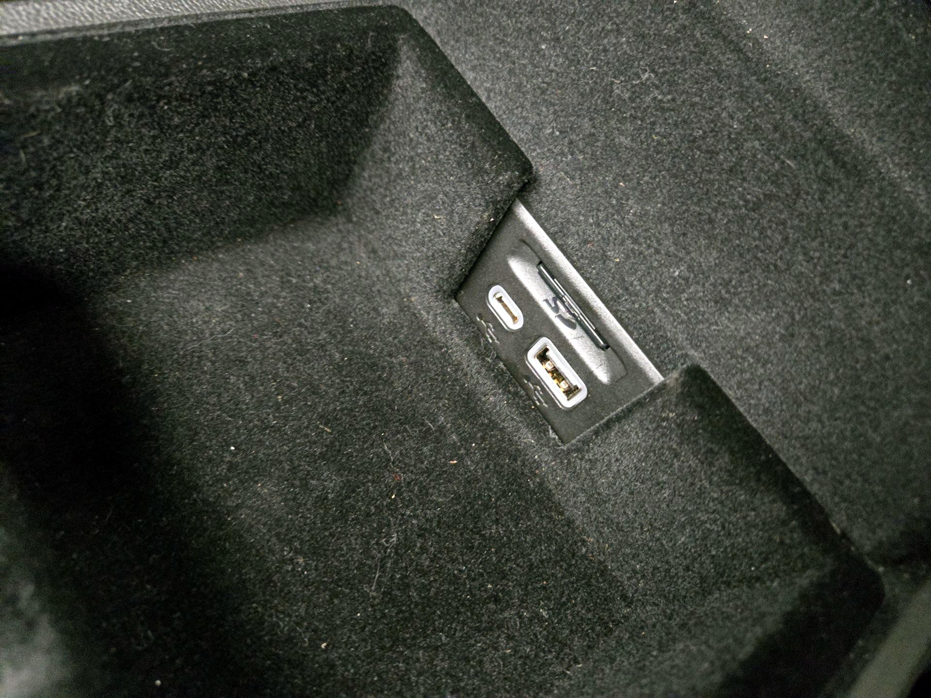 Thumbnail: 2020 Cadillac XT6 - 19
