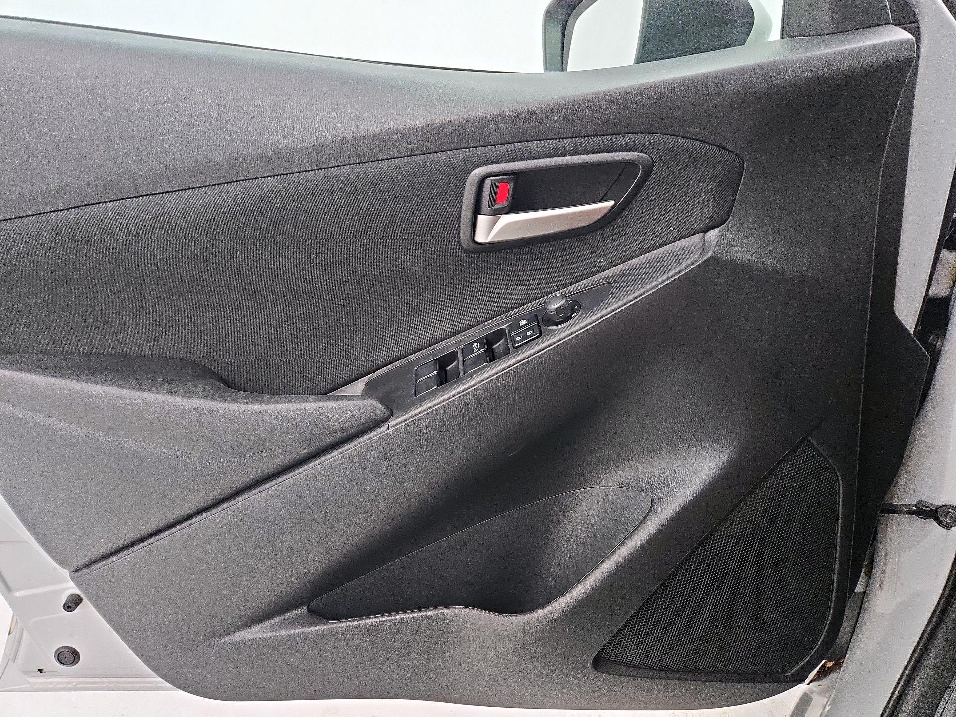 Thumbnail: 2019 Toyota Yaris - 12
