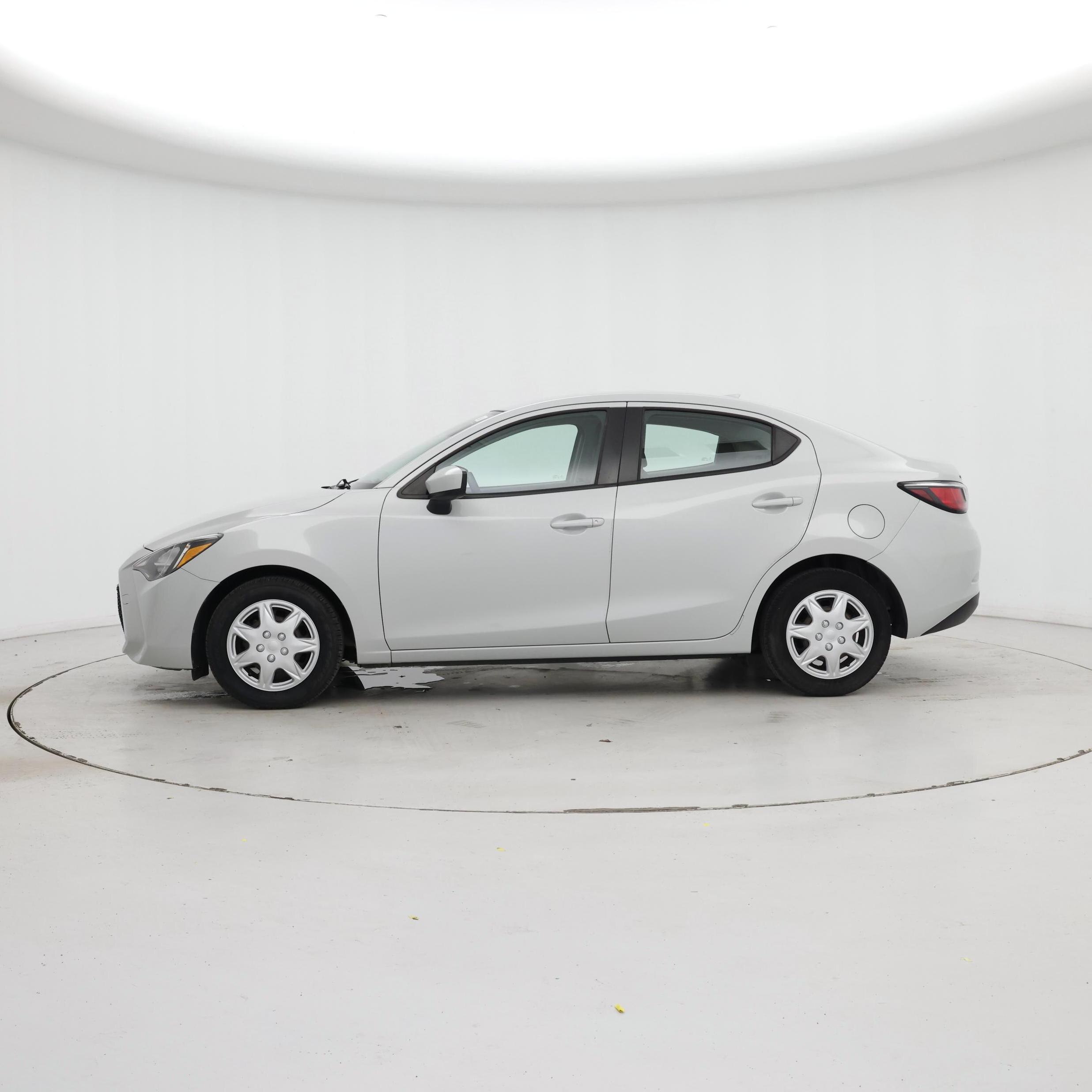 Thumbnail: 2019 Toyota Yaris - 3