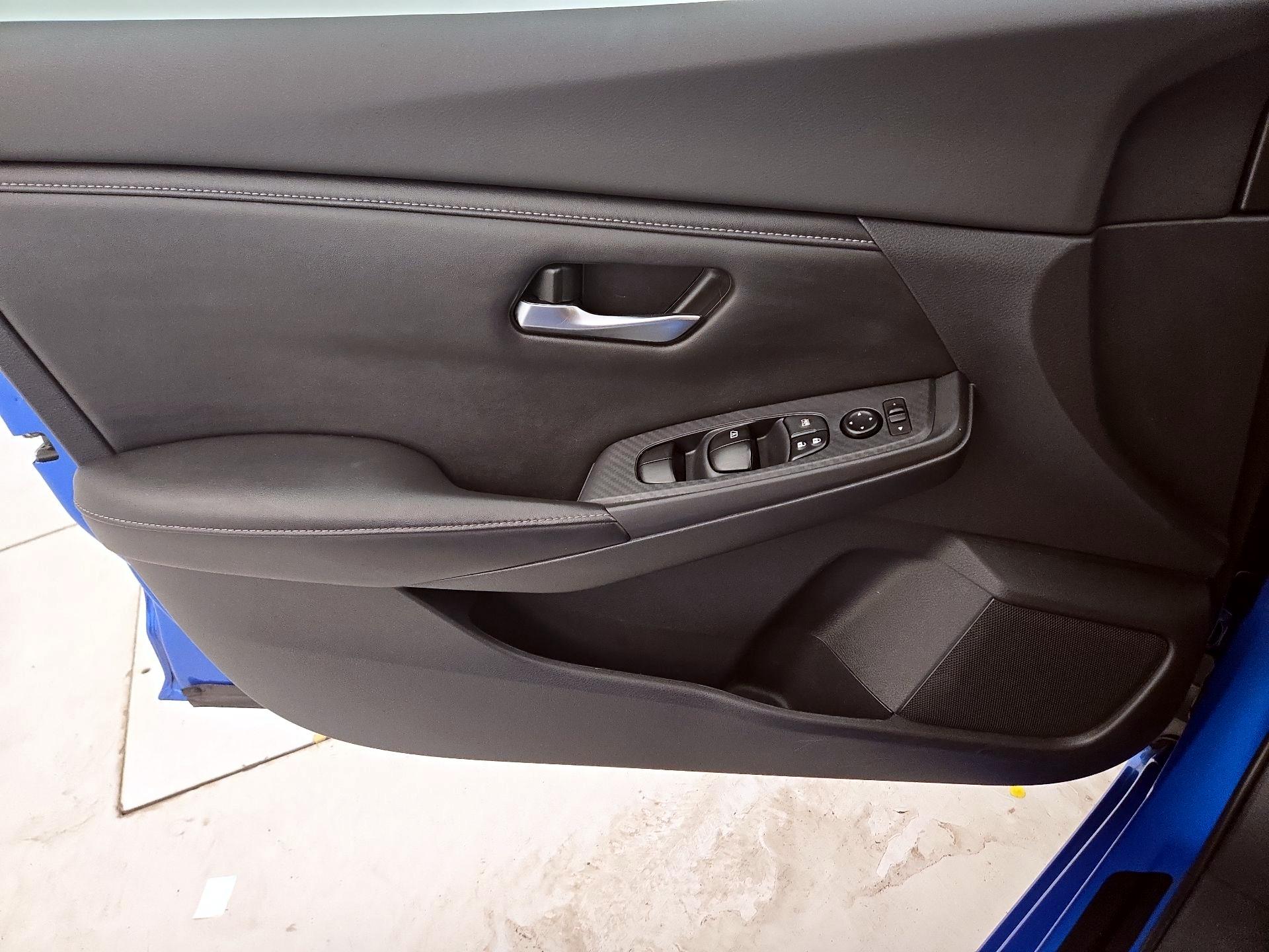 Thumbnail: 2022 Nissan Sentra - 12