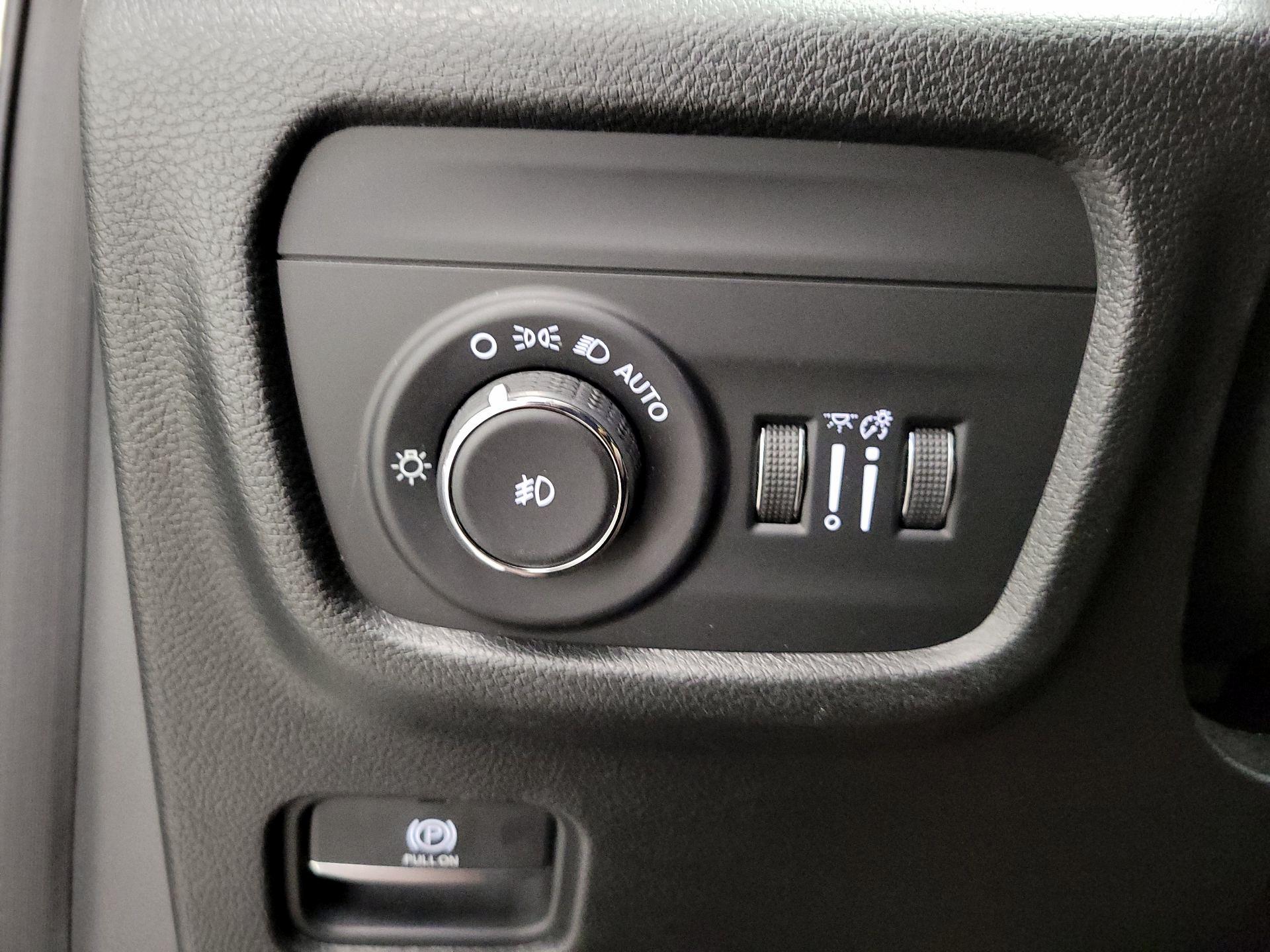 Thumbnail: 2022 Jeep Grand Cherokee L - 13