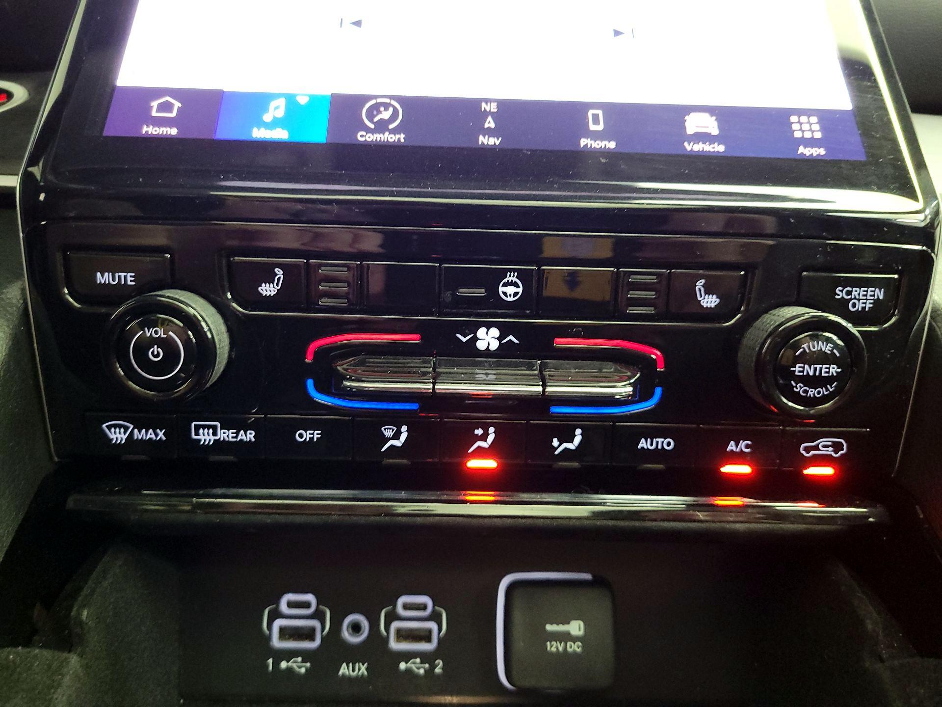 Thumbnail: 2022 Jeep Grand Cherokee L - 17