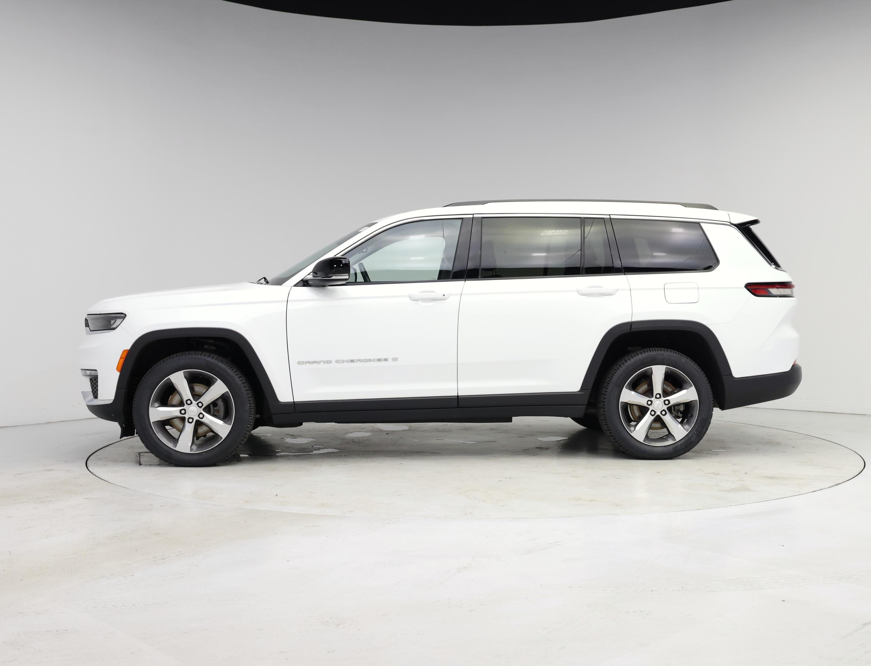 Thumbnail: 2022 Jeep Grand Cherokee L - 3