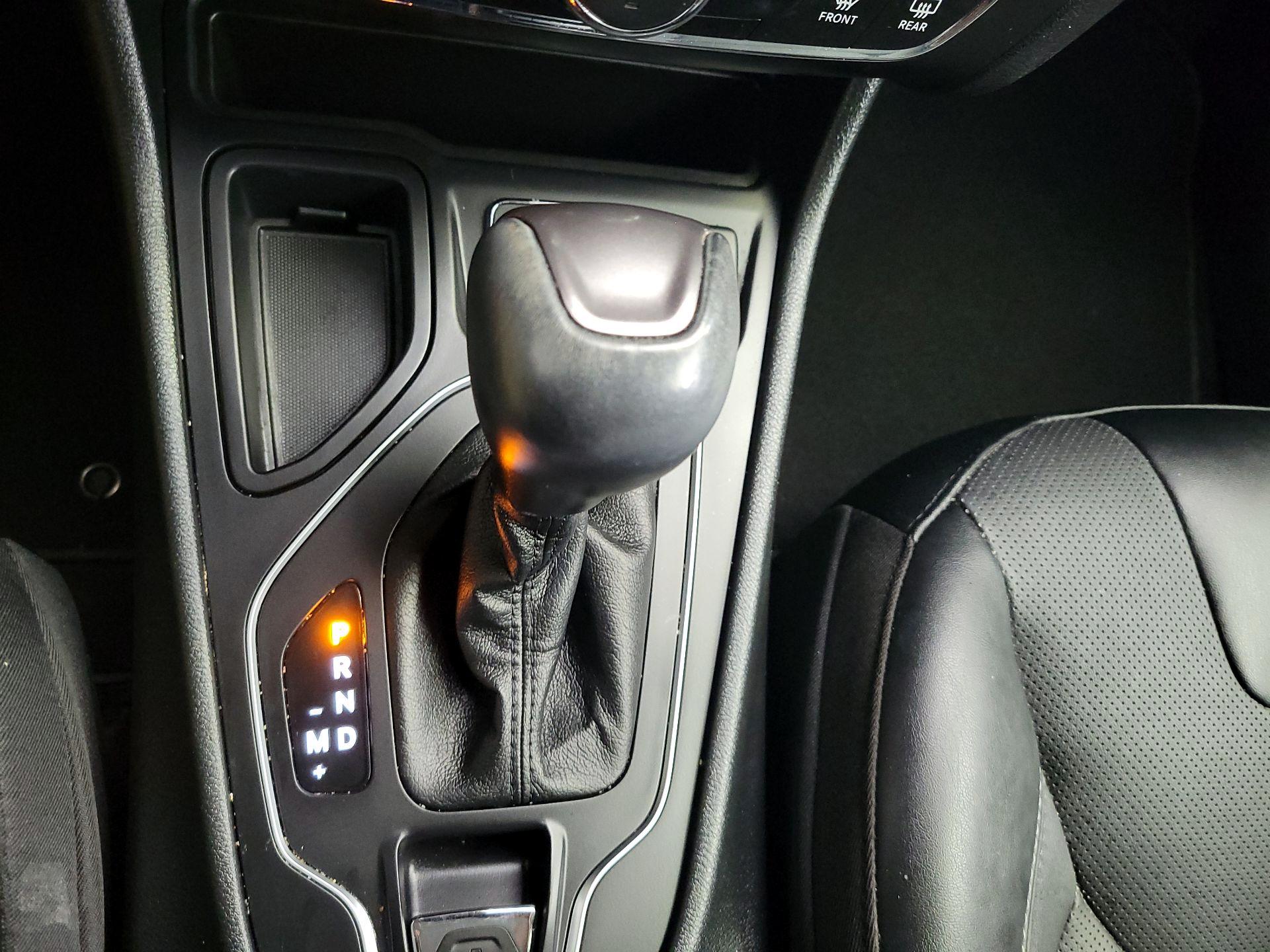 Thumbnail: 2022 Jeep Cherokee - 17