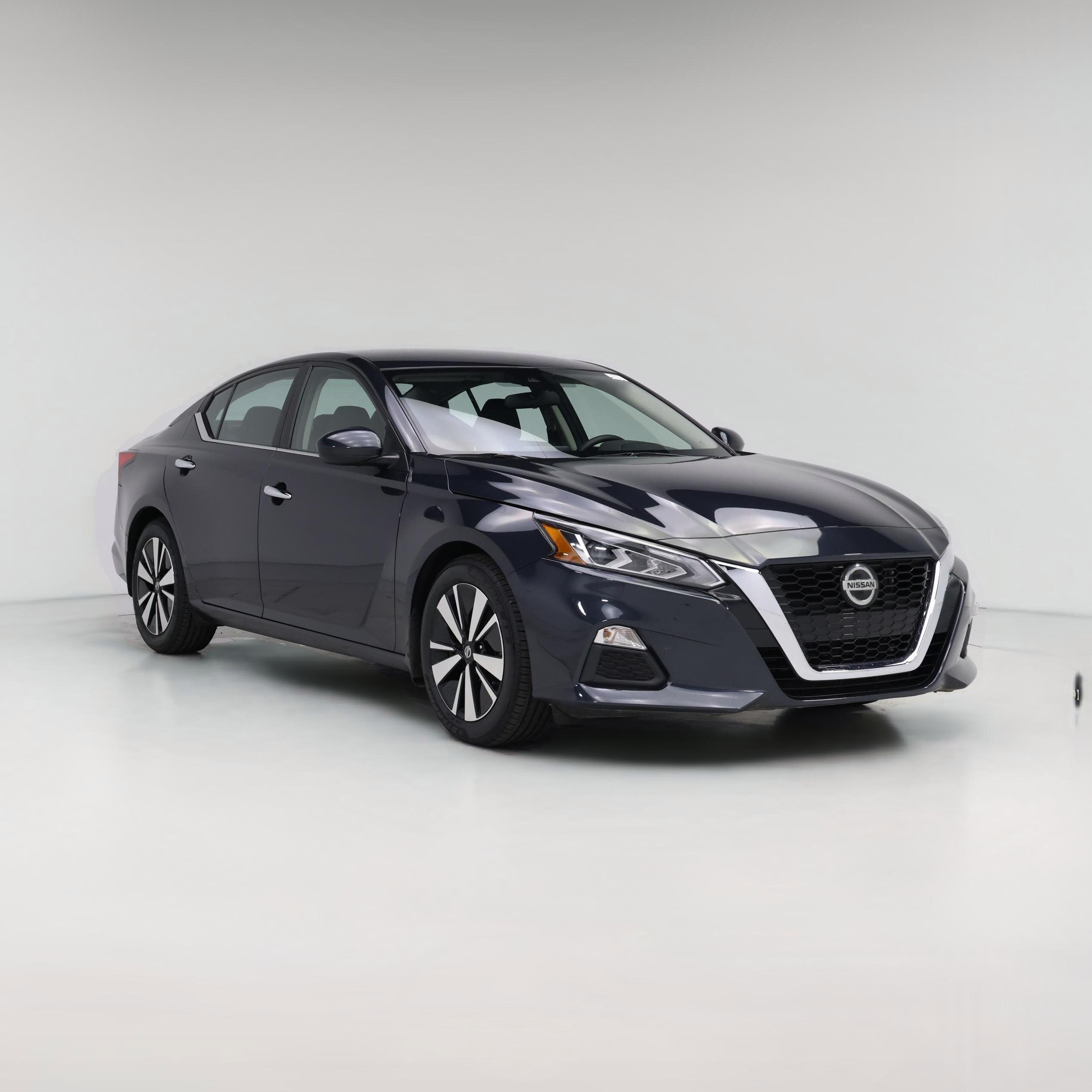 Thumbnail: 2022 Nissan Altima - 1
