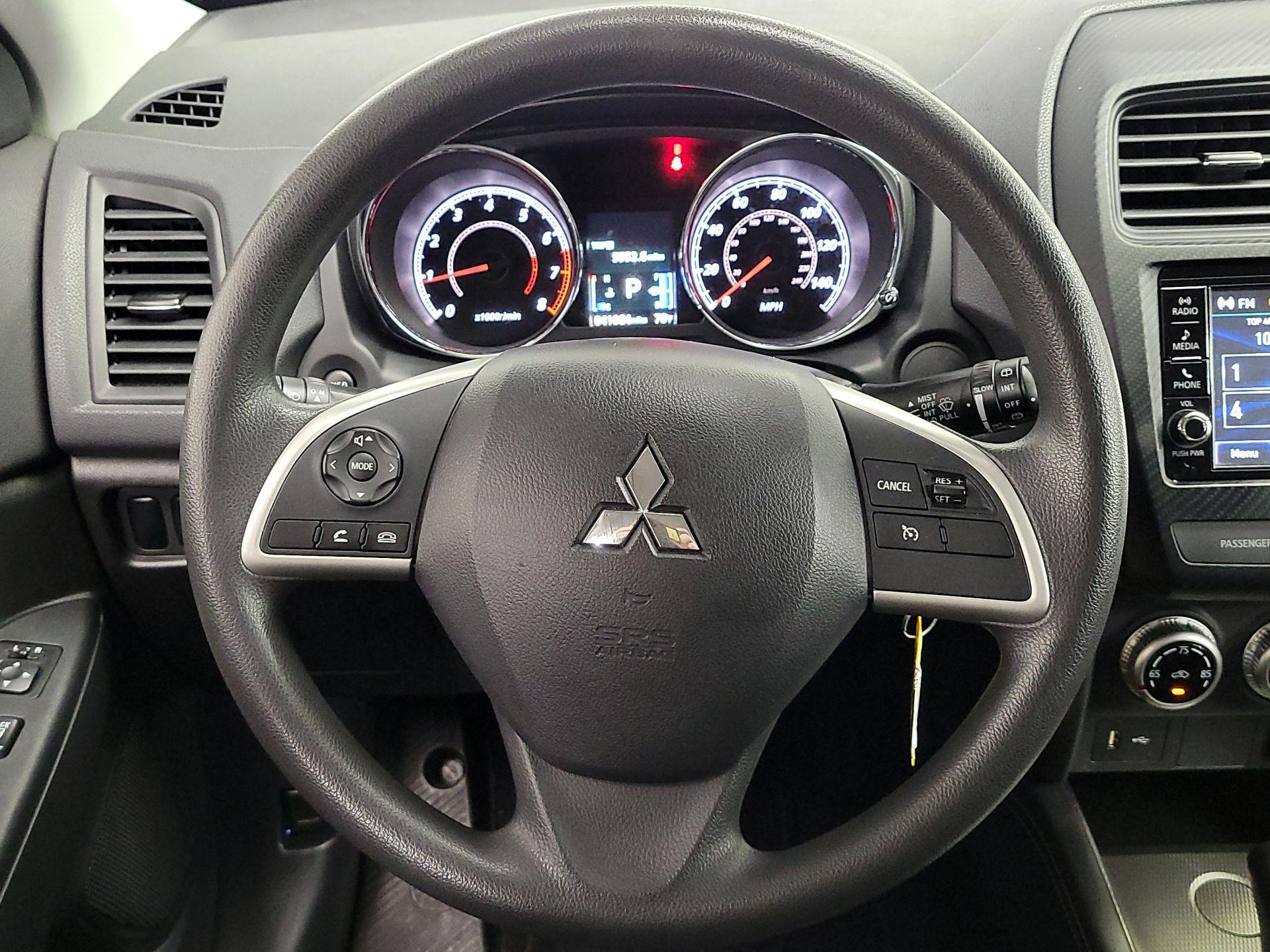 Thumbnail: 2020 Mitsubishi Outlander Sport - 10