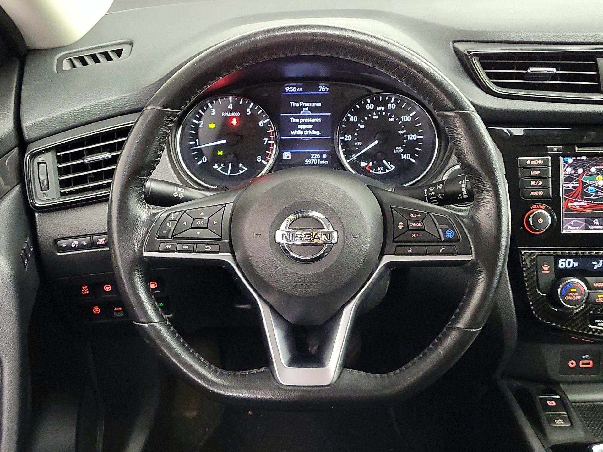 Thumbnail: 2019 Nissan Rogue - 10