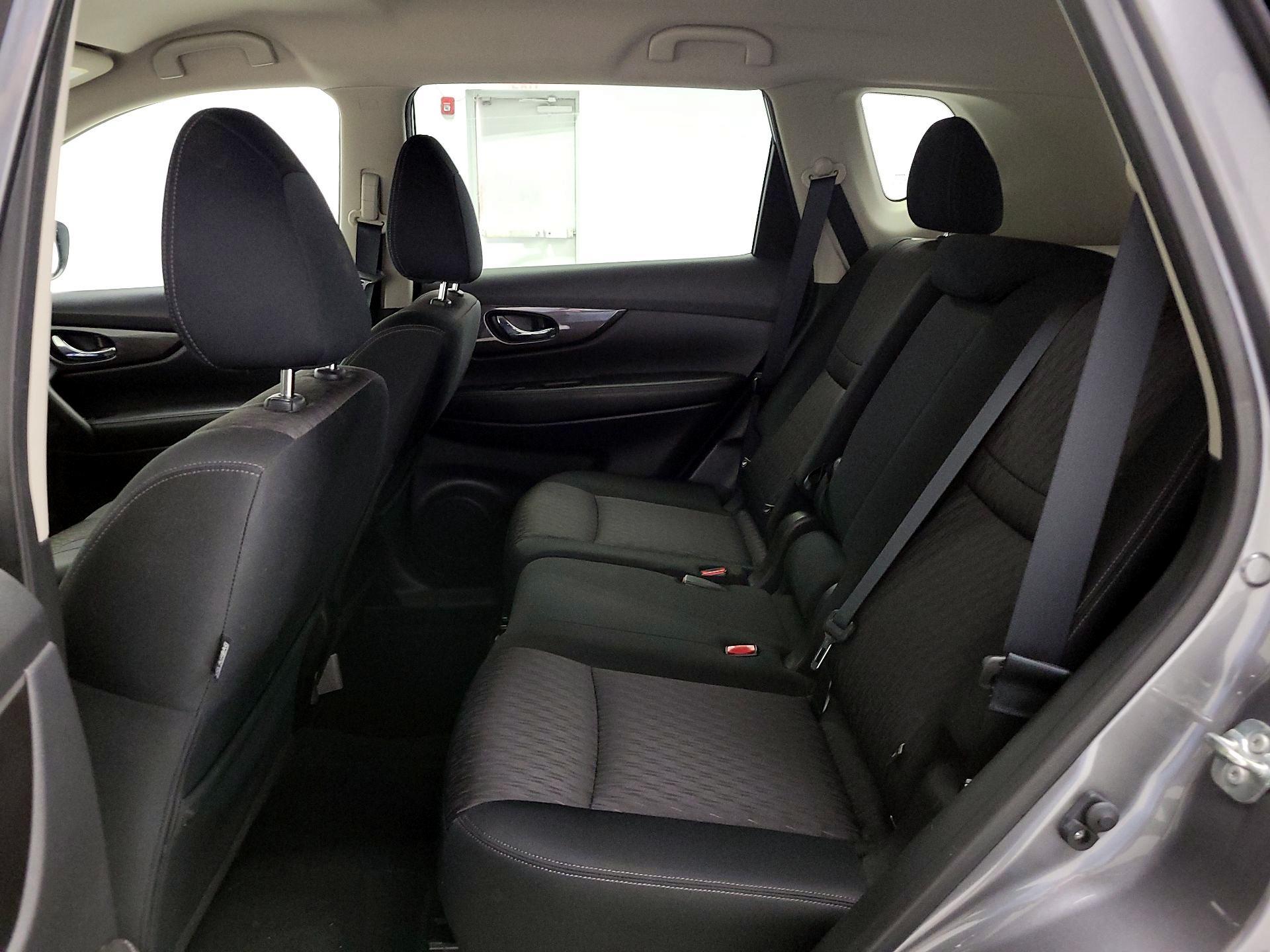 Thumbnail: 2019 Nissan Rogue - 20