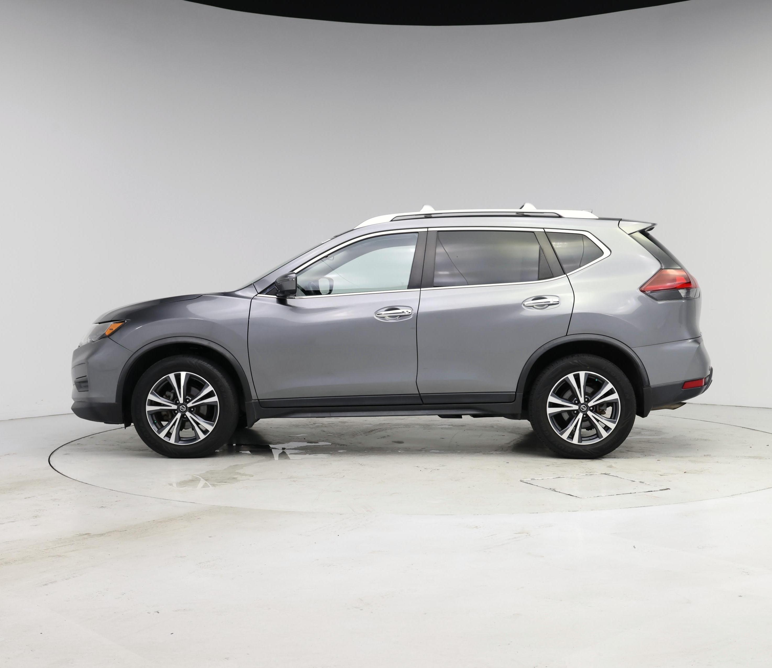 Thumbnail: 2019 Nissan Rogue - 3