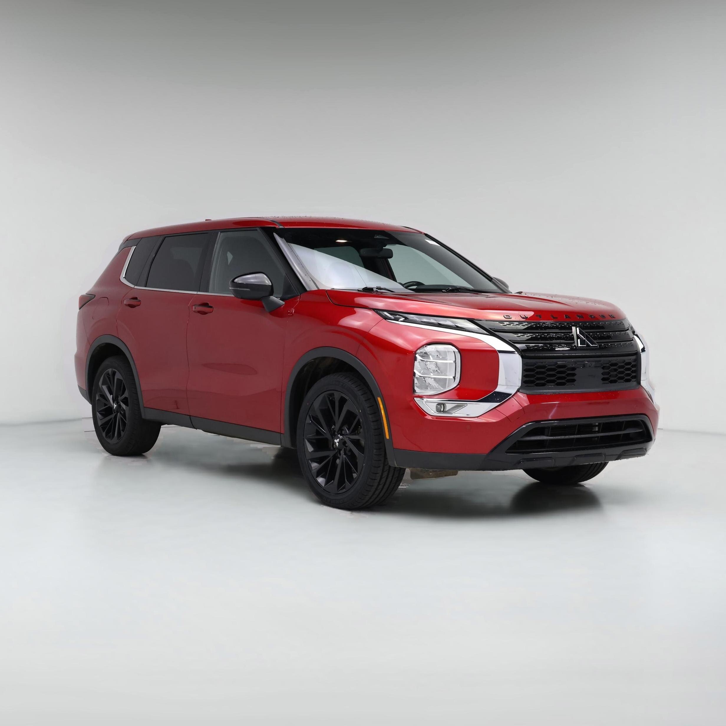 Thumbnail: 2023 Mitsubishi Outlander - 1