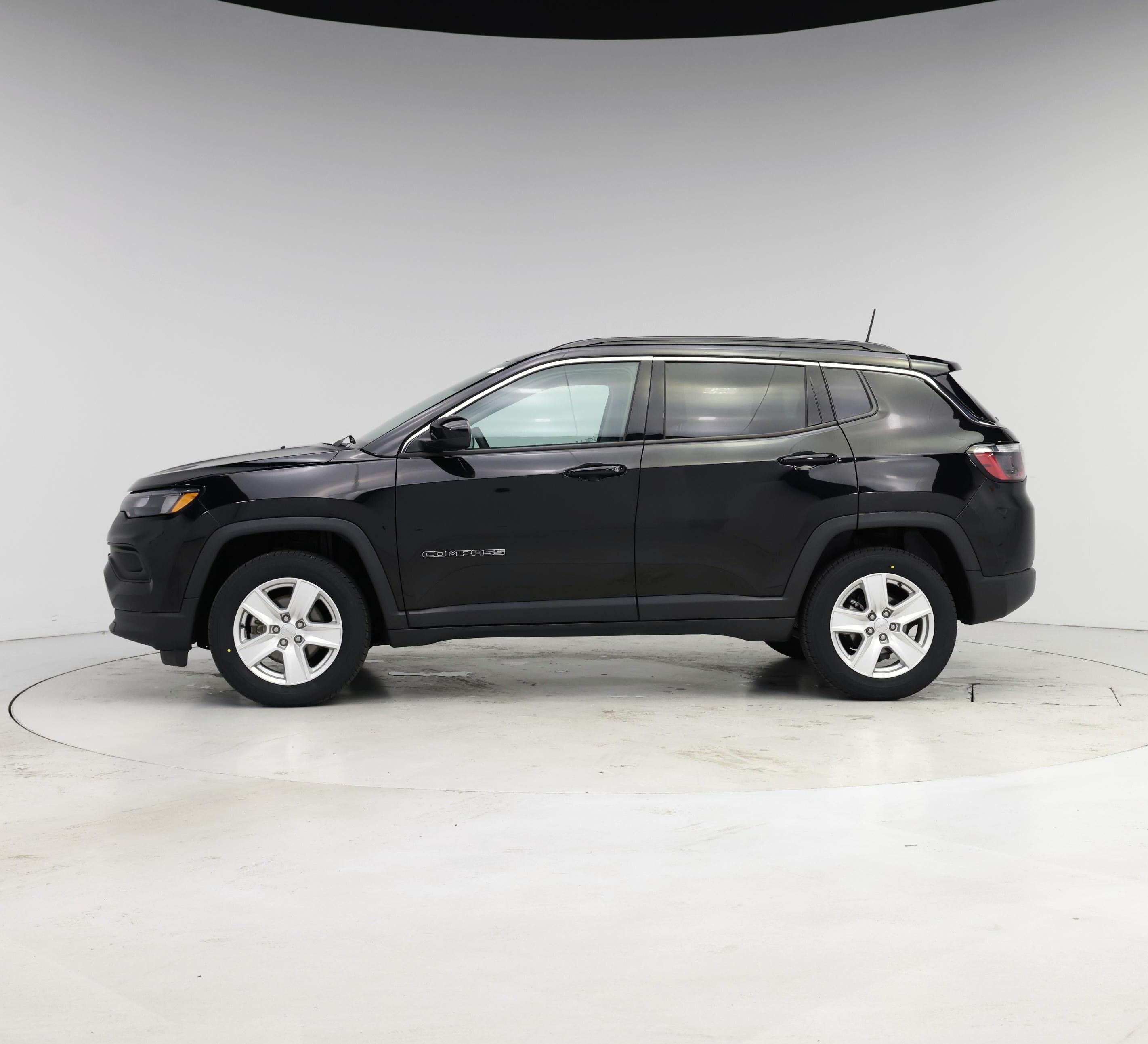 Thumbnail: 2022 Jeep Compass - 3