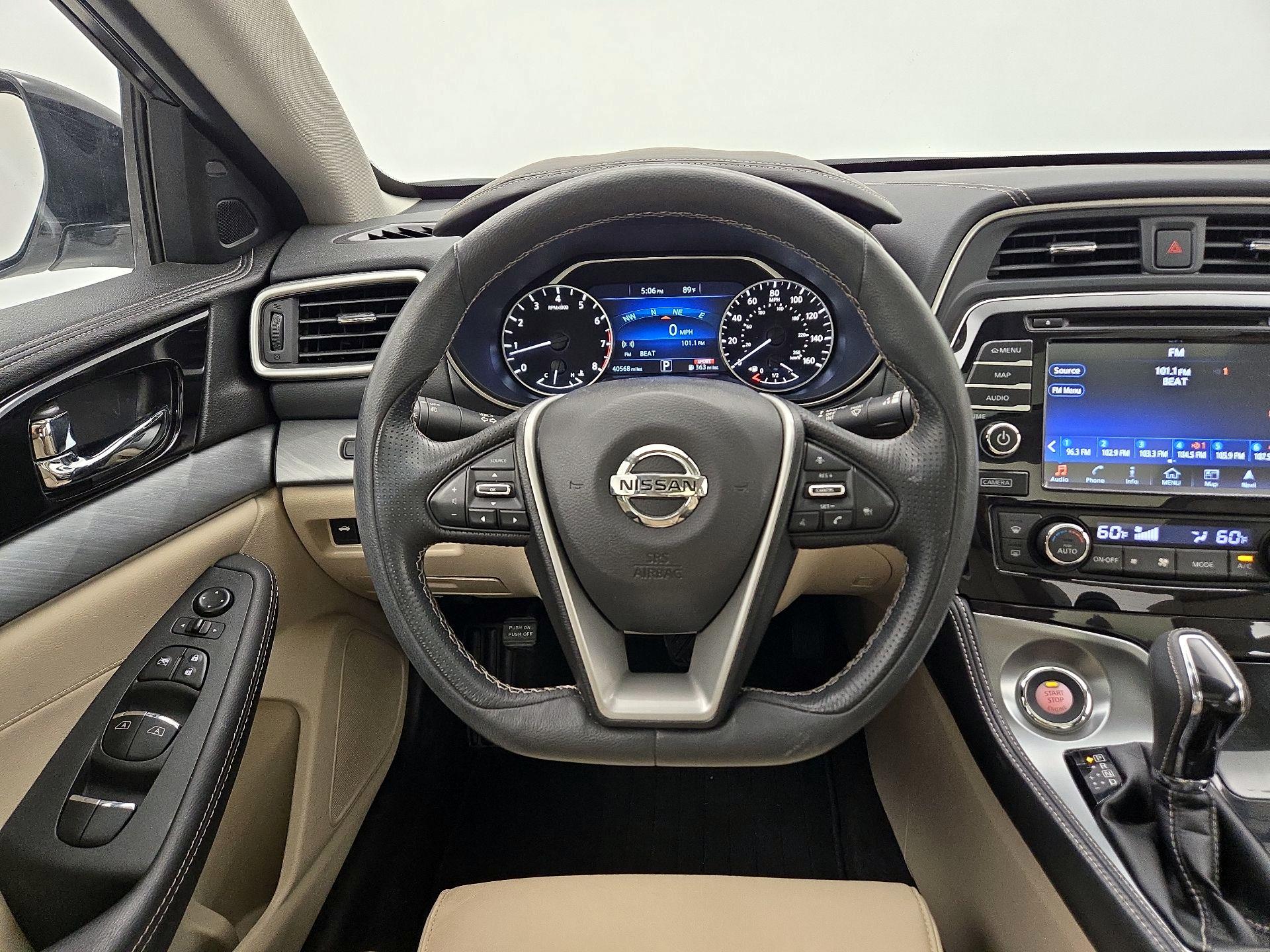 Thumbnail: 2016 Nissan Maxima - 10