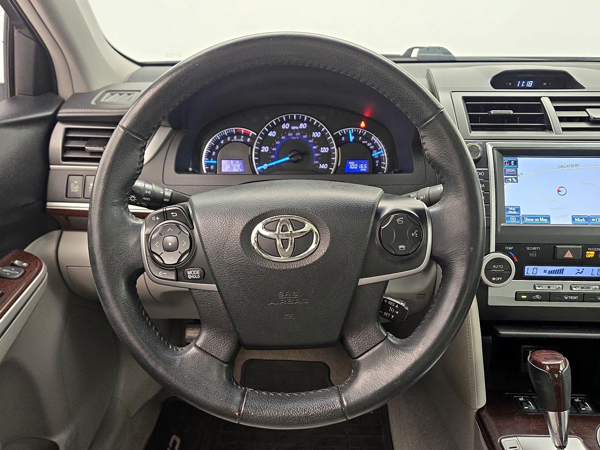 Thumbnail: 2013 Toyota Camry - 10